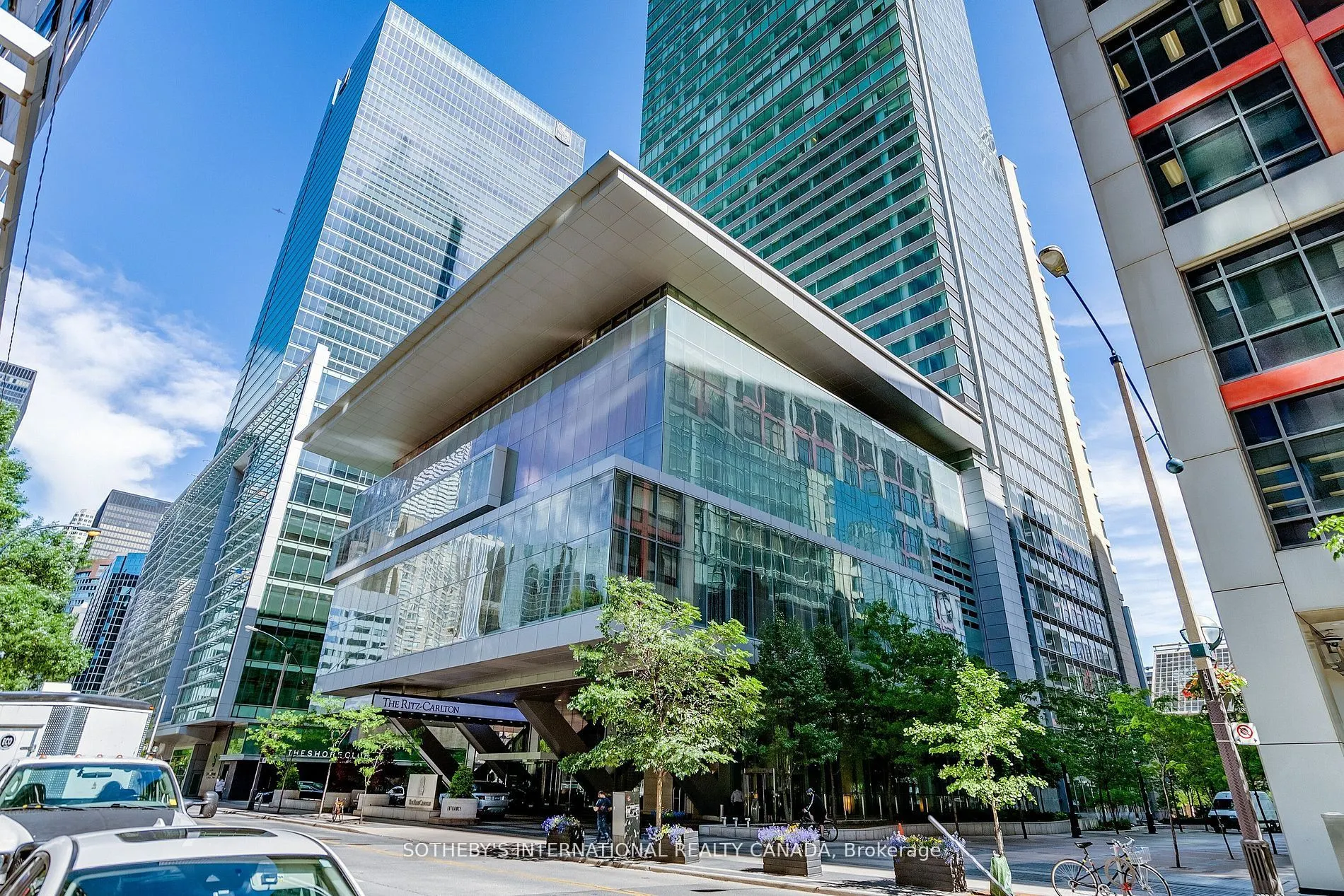 183 Wellington Street W #2301