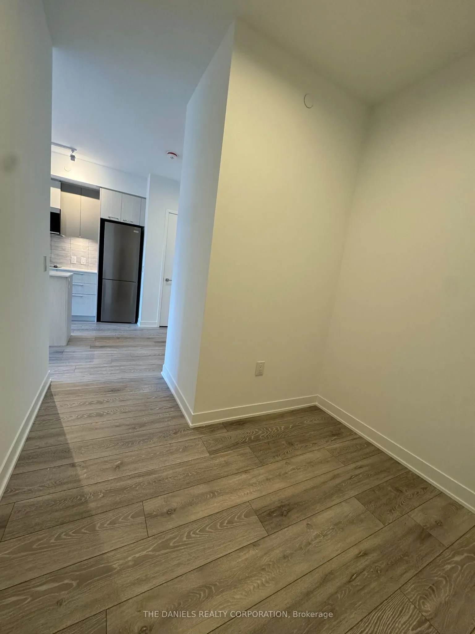 10 Oak Street #411