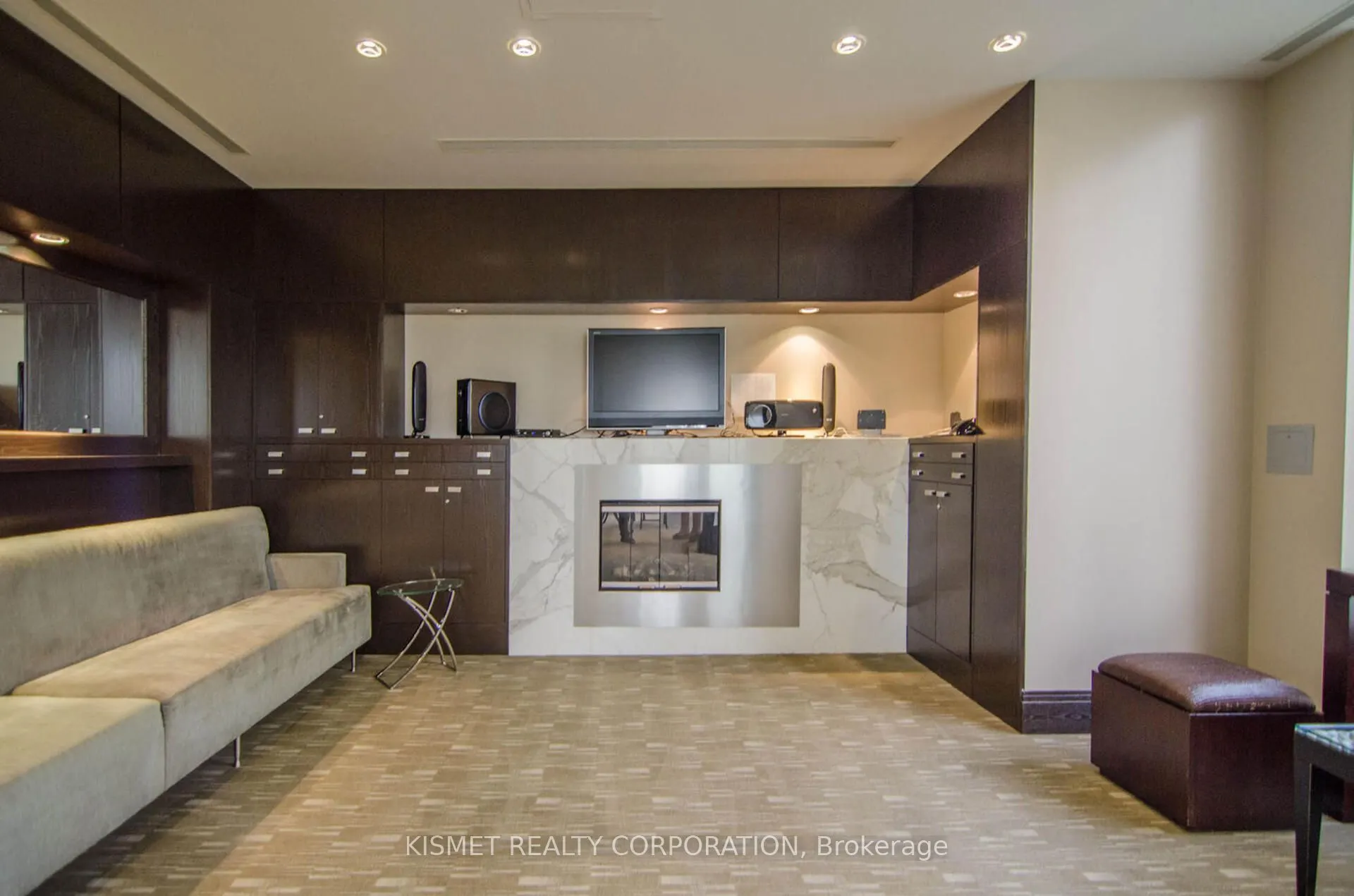 1105 Leslie Street #1207