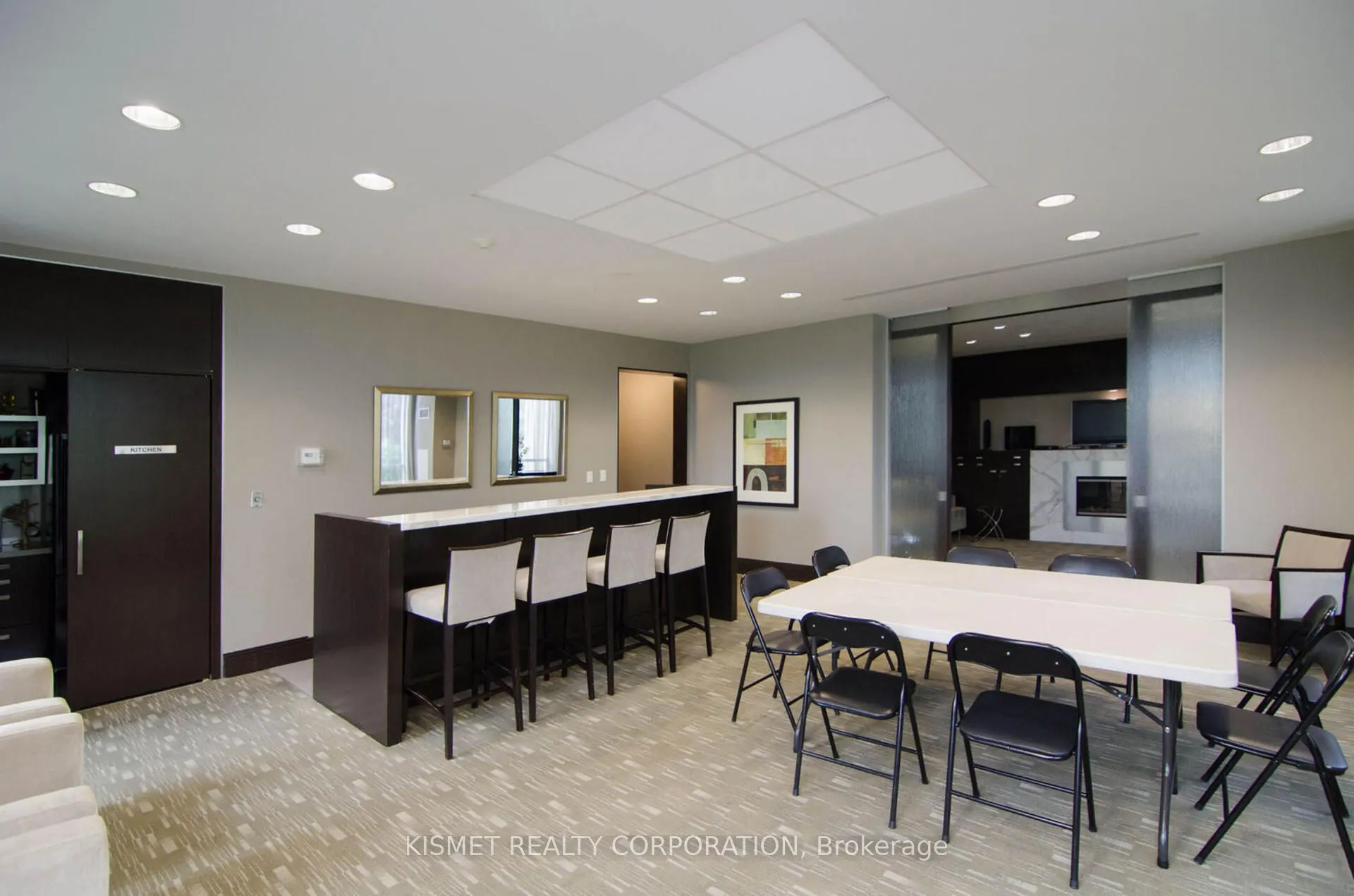 1105 Leslie Street #1207