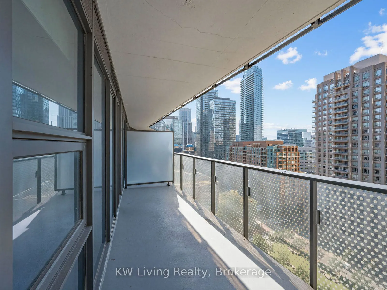 11 Wellesley Street W #1307
