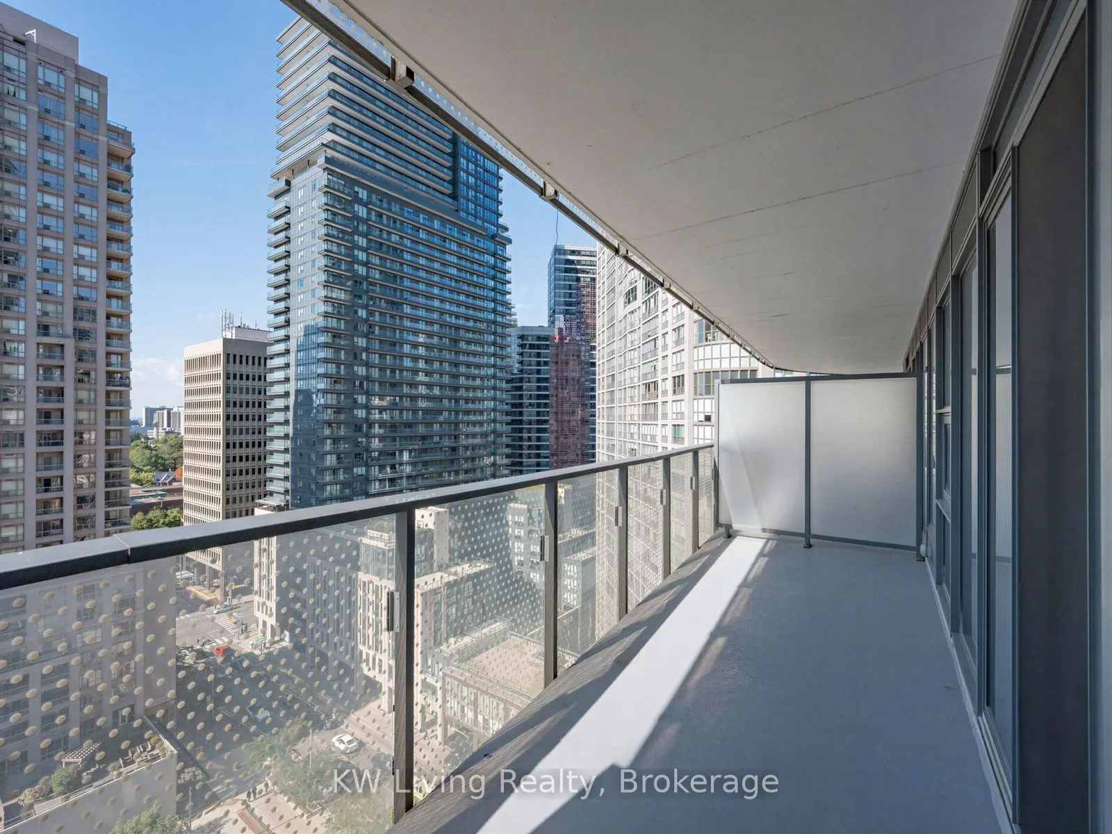 11 Wellesley Street W #1307