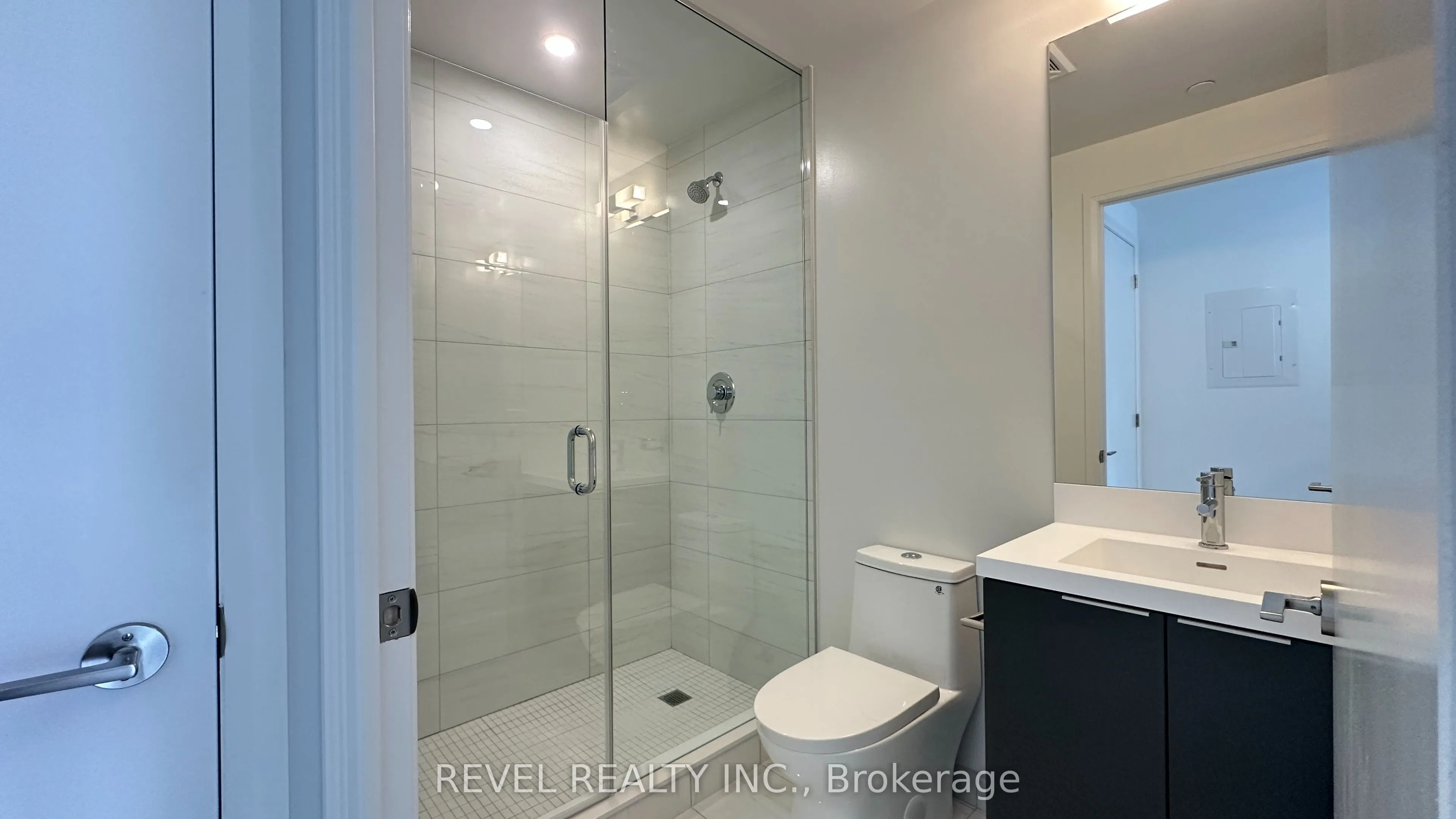 400 King Street W #2808