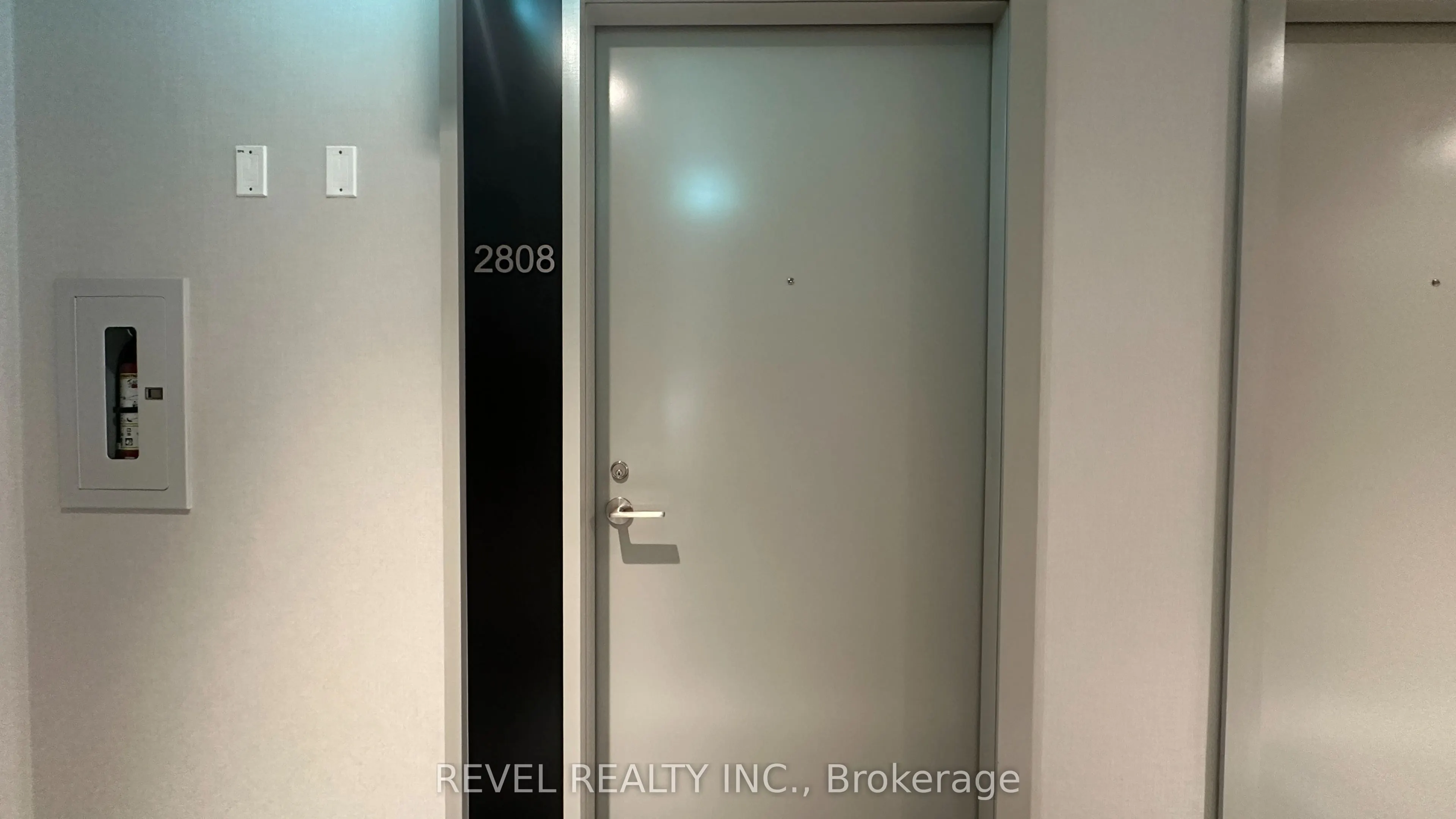 400 King Street W #2808