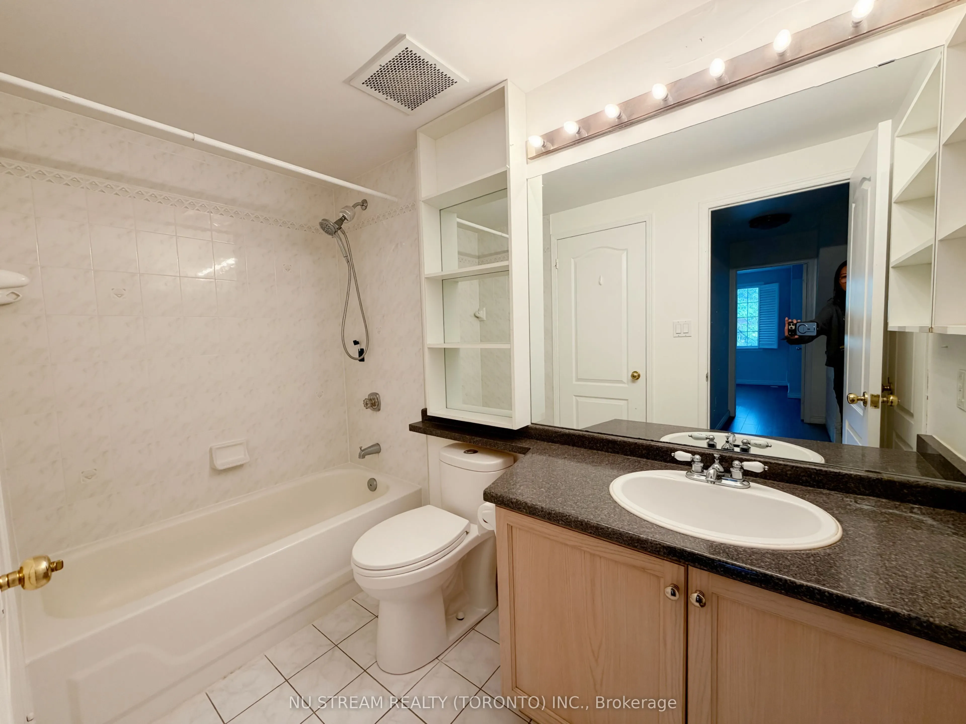 108 Finch Avenue W #A11