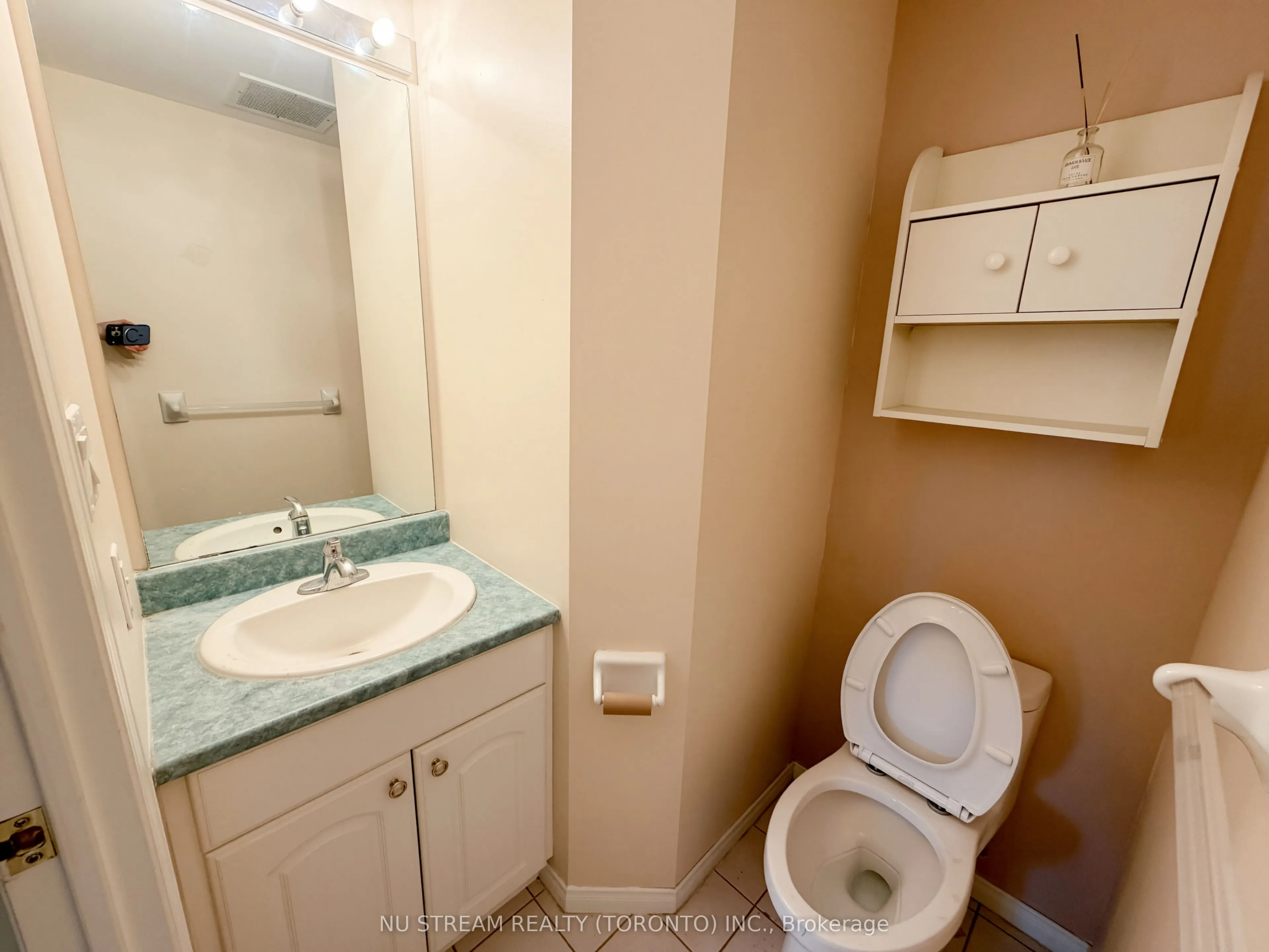 108 Finch Avenue W #A11