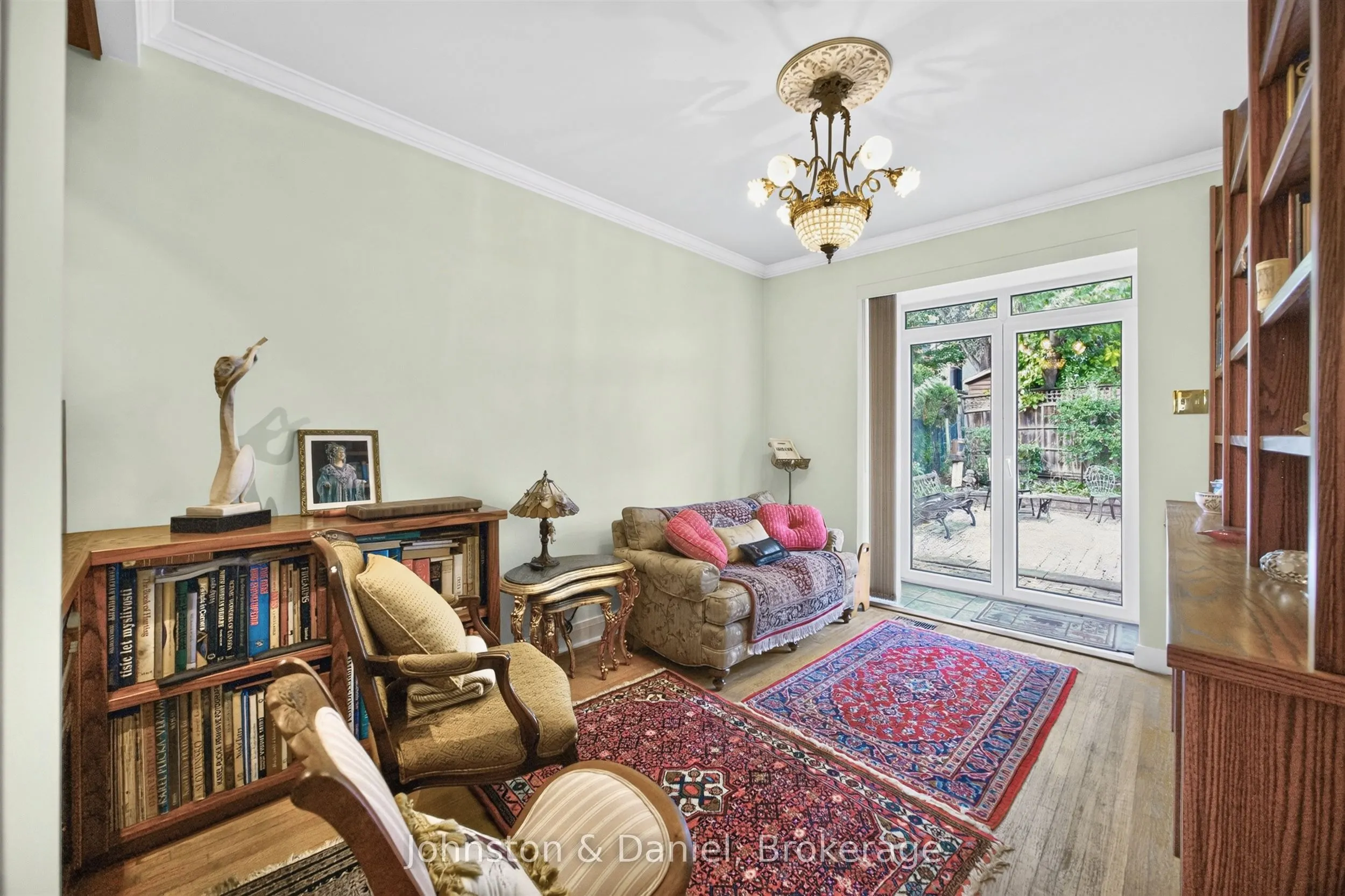226 Chaplin Crescent