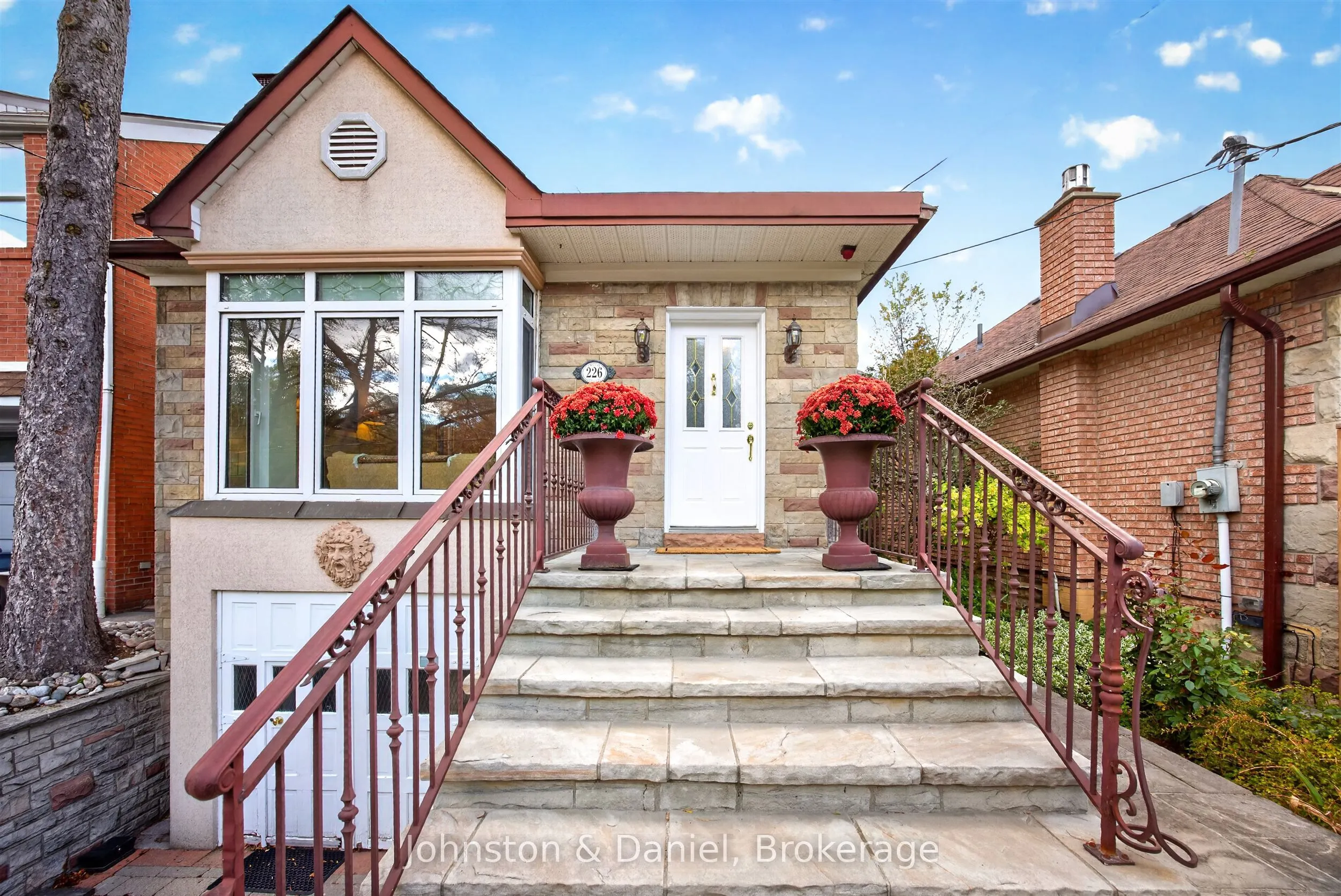226 Chaplin Crescent