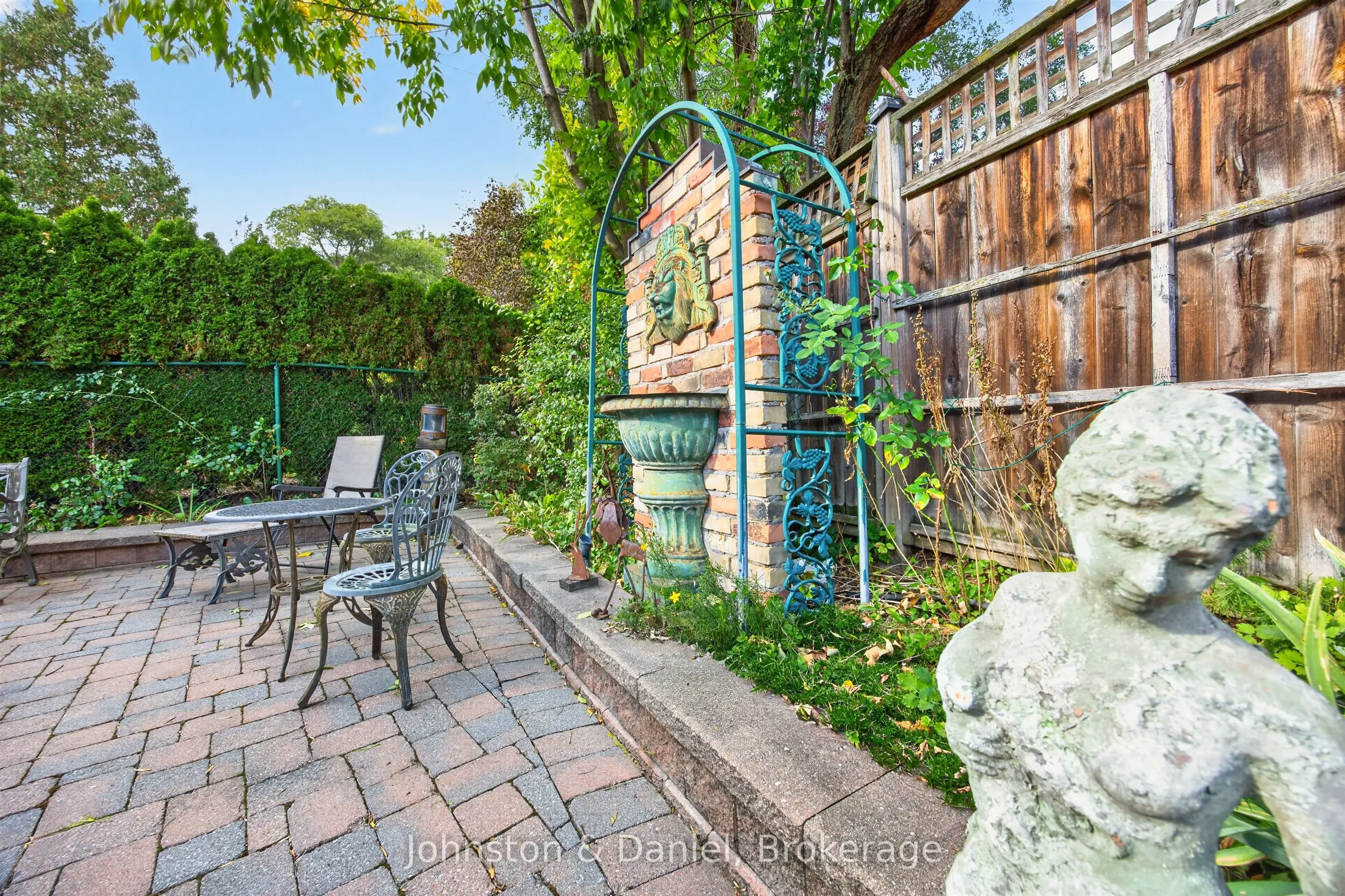226 Chaplin Crescent