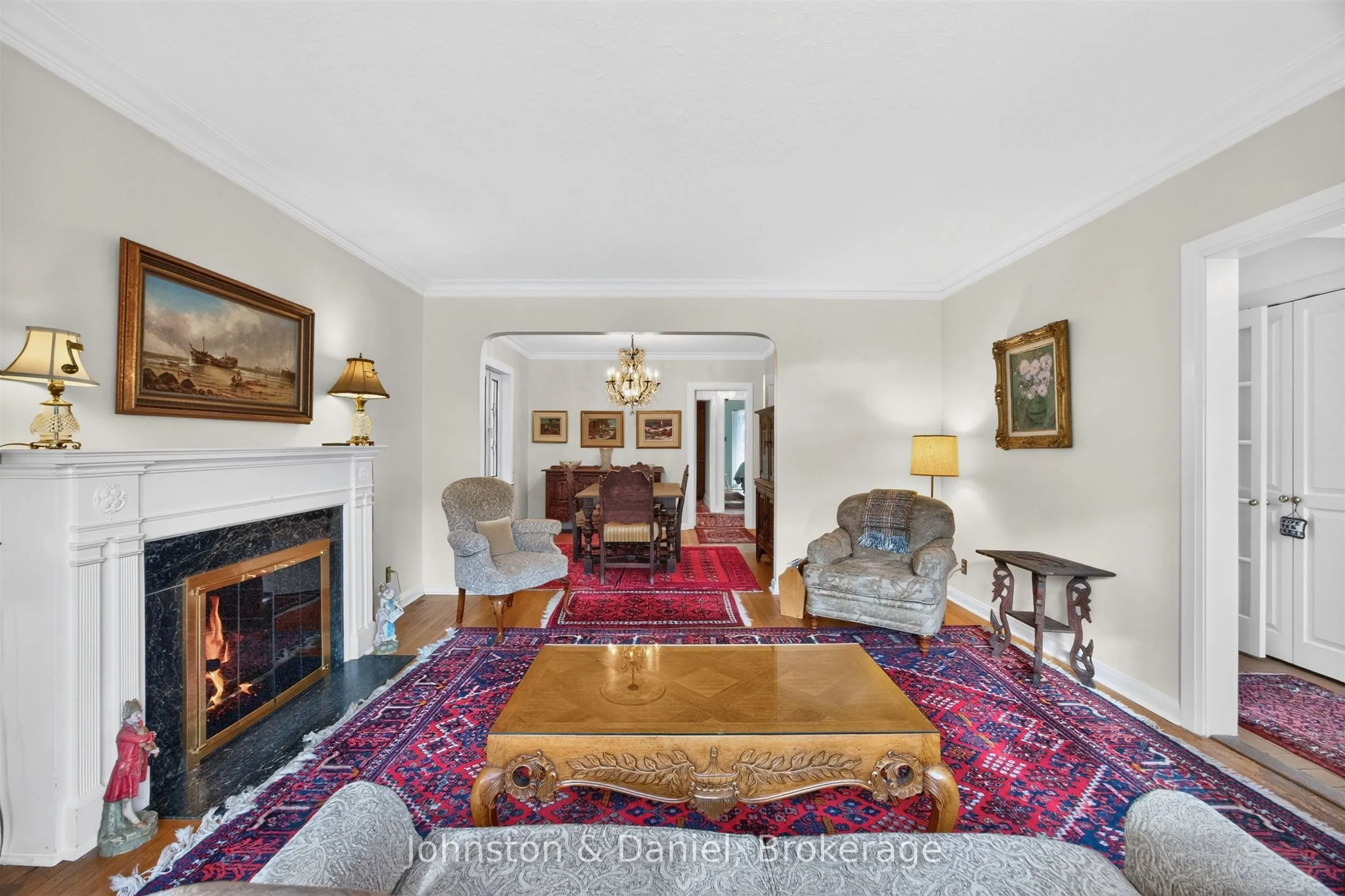 226 Chaplin Crescent