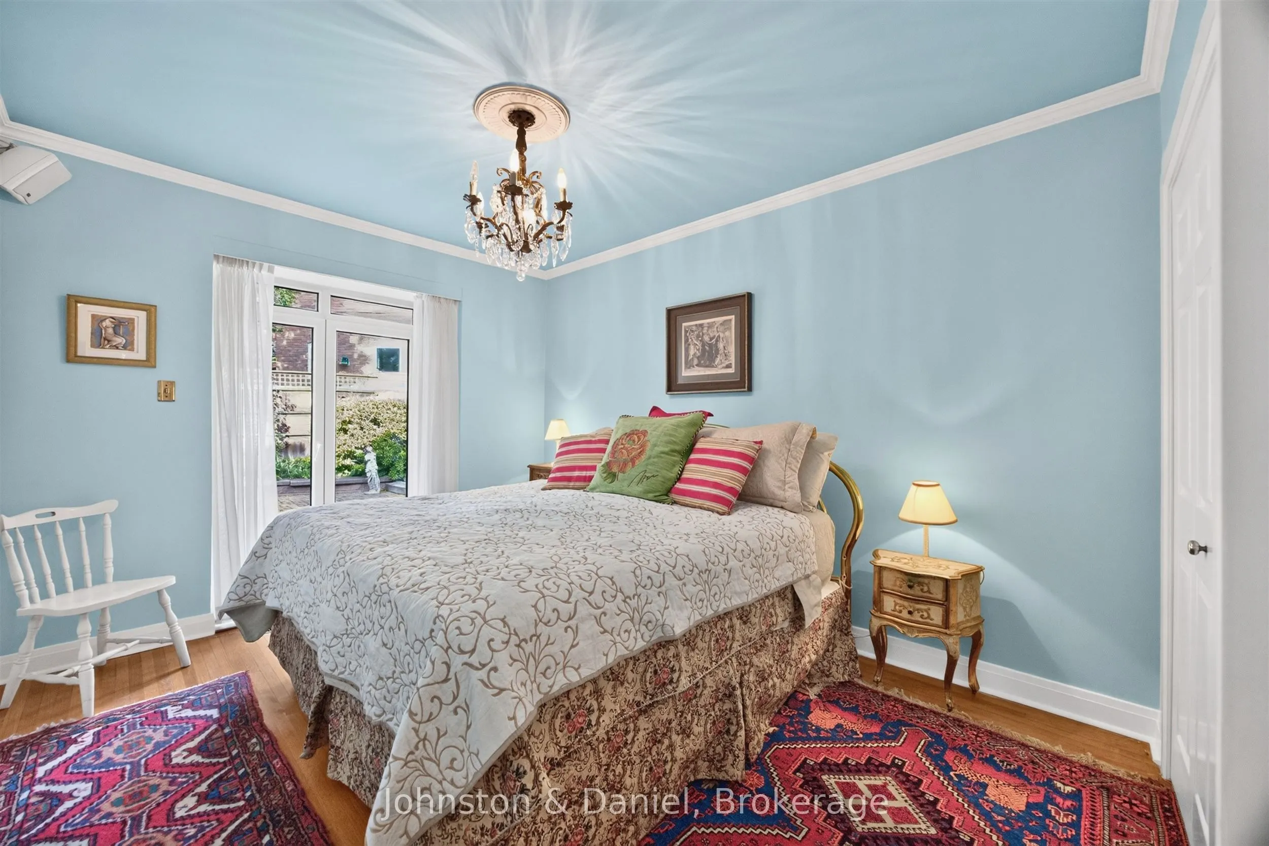 226 Chaplin Crescent