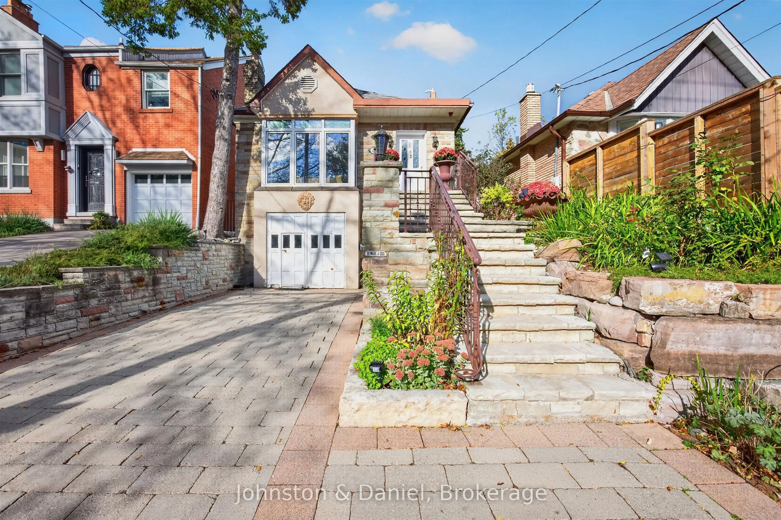 226 Chaplin Crescent