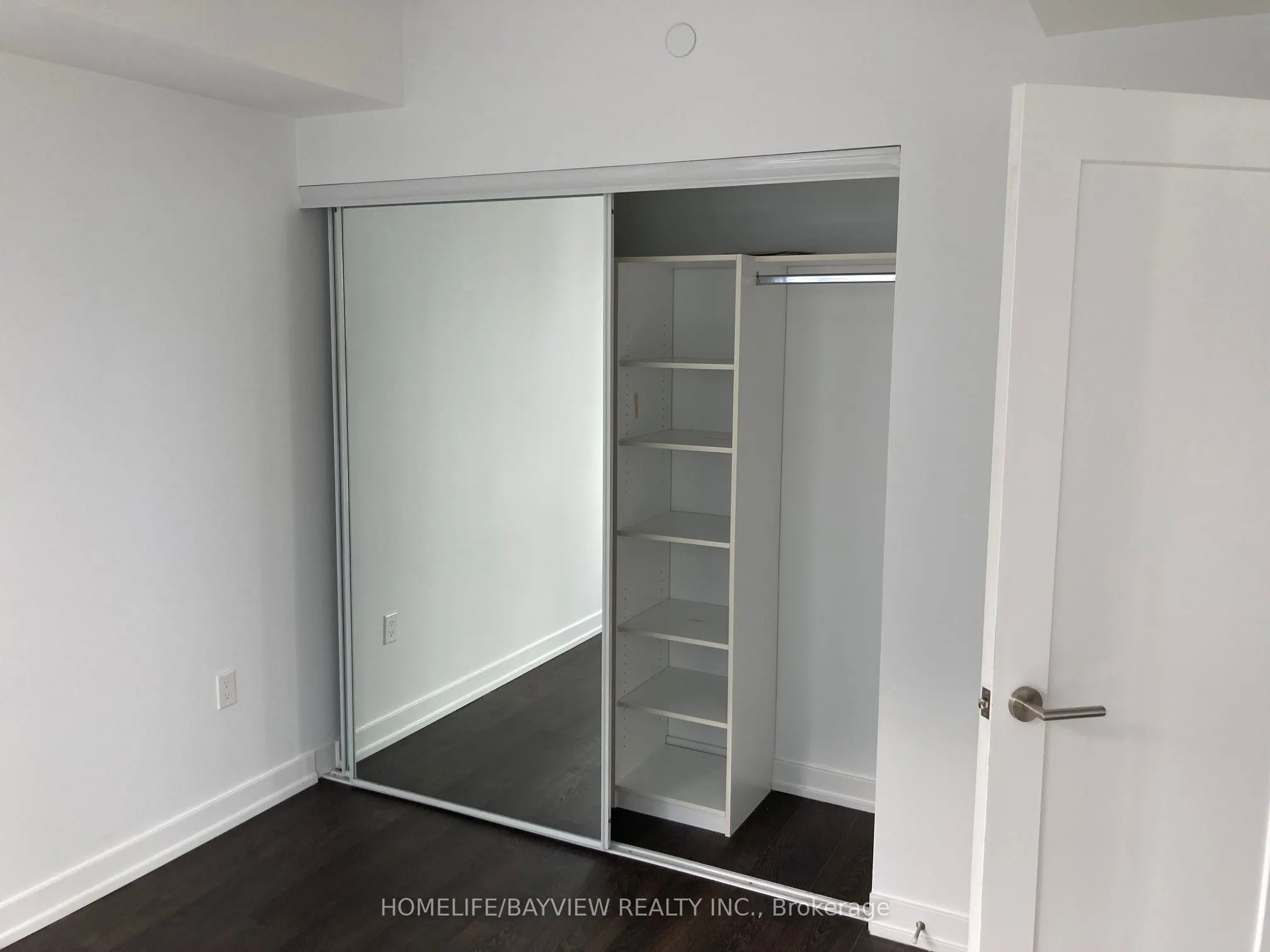 10 York Street #2707