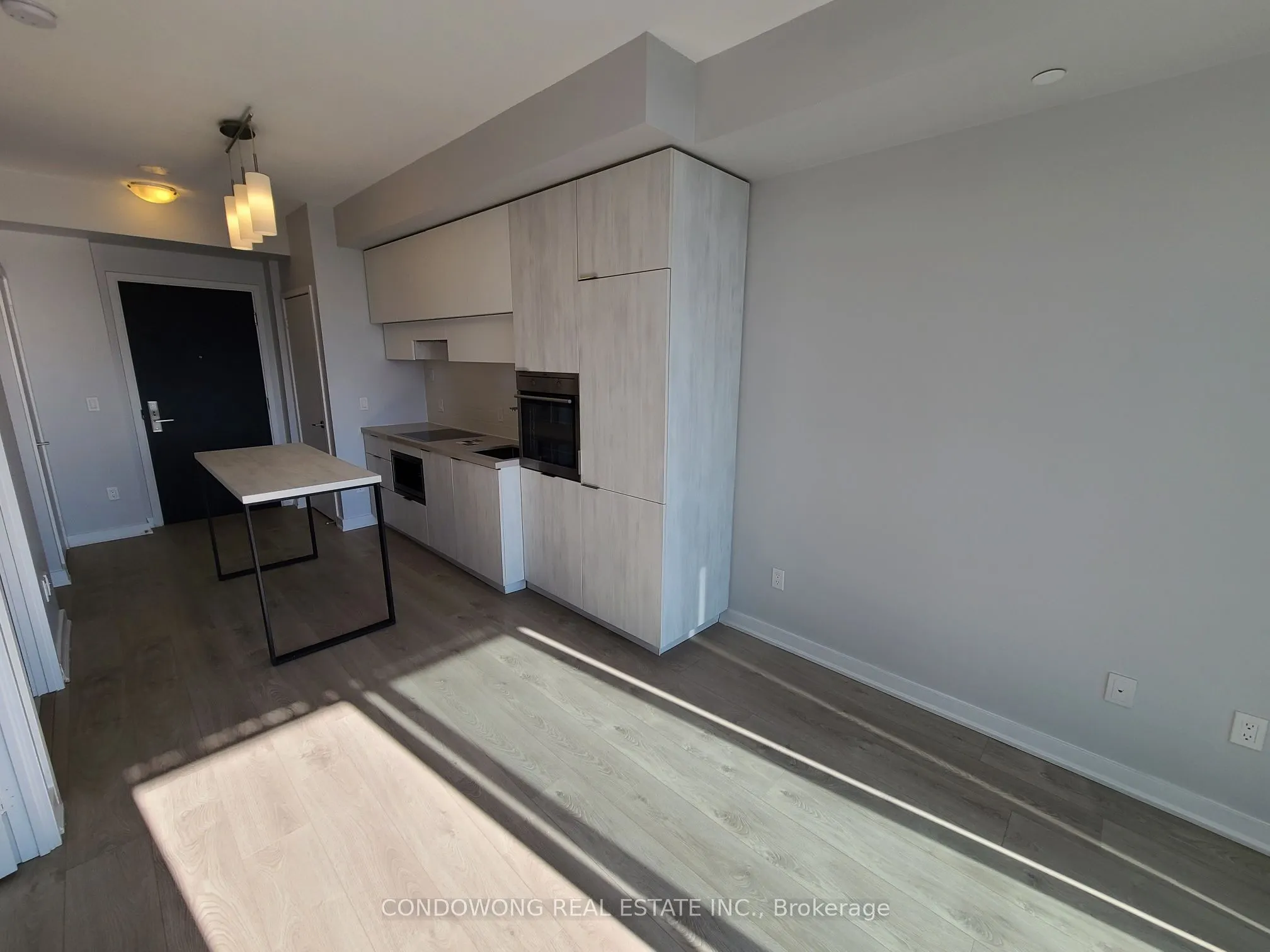8 Eglinton Avenue E #3704