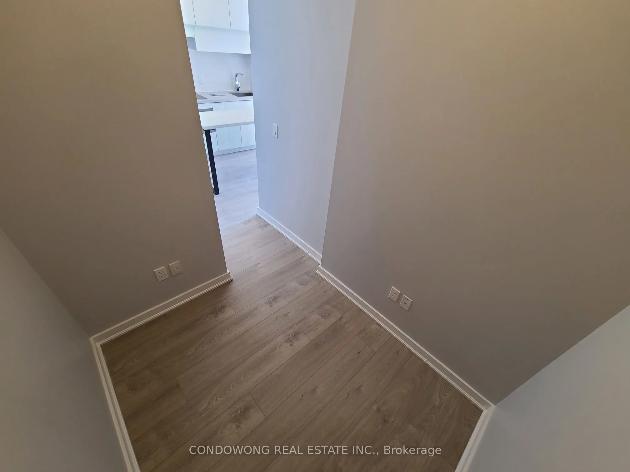 8 Eglinton Avenue E #3704