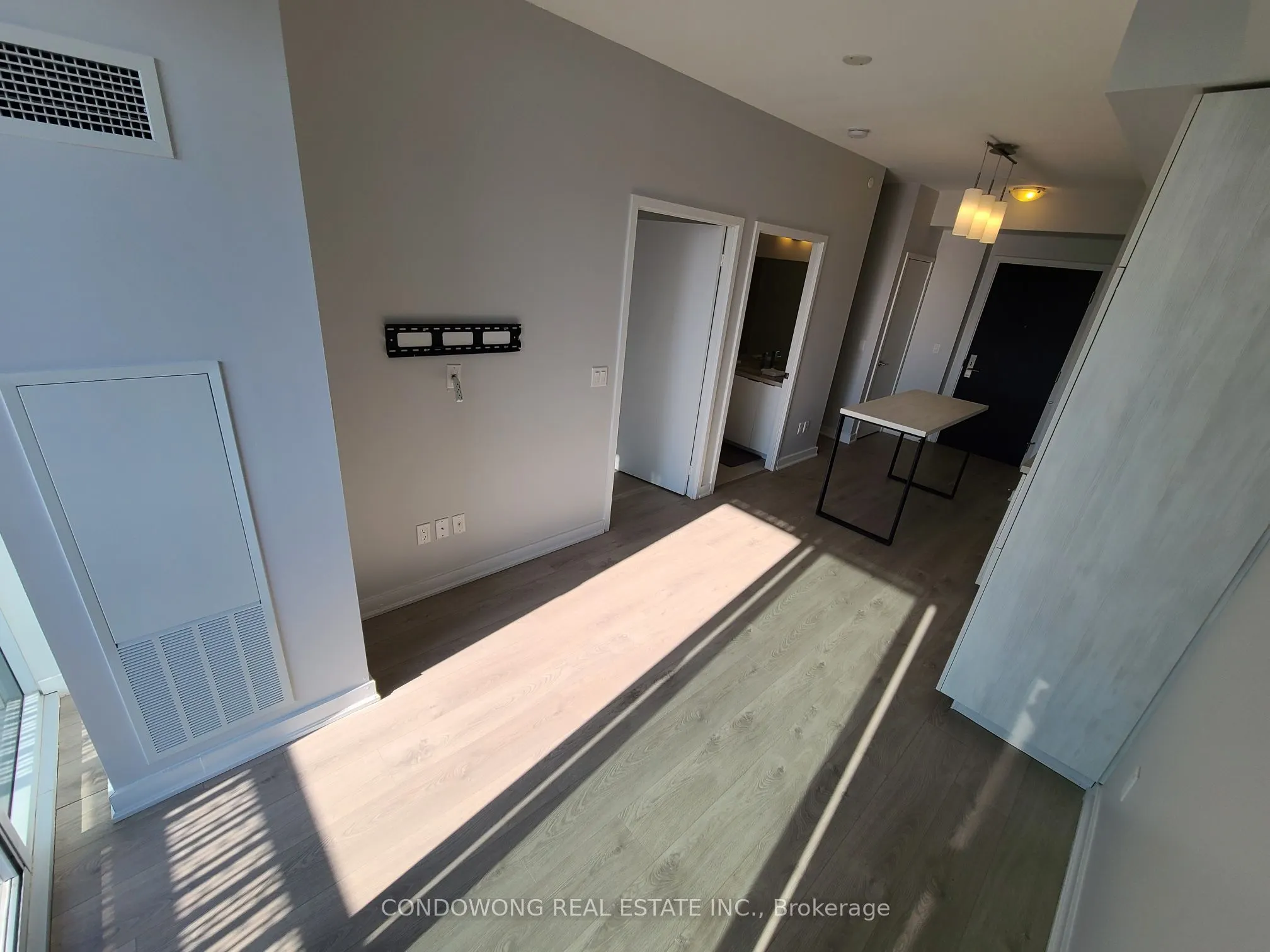 8 Eglinton Avenue E #3704
