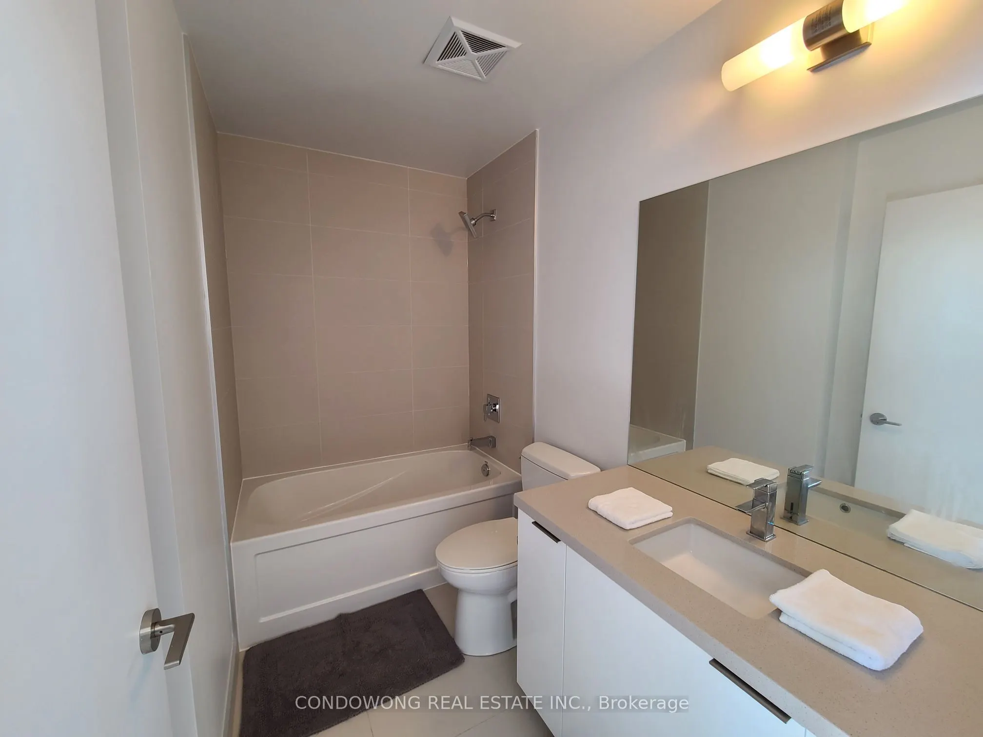 8 Eglinton Avenue E #3704