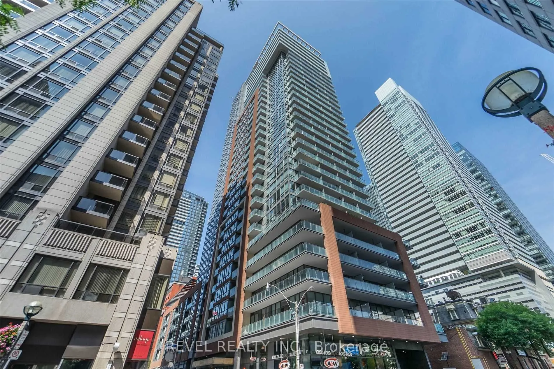 8 Mercer Street S #512