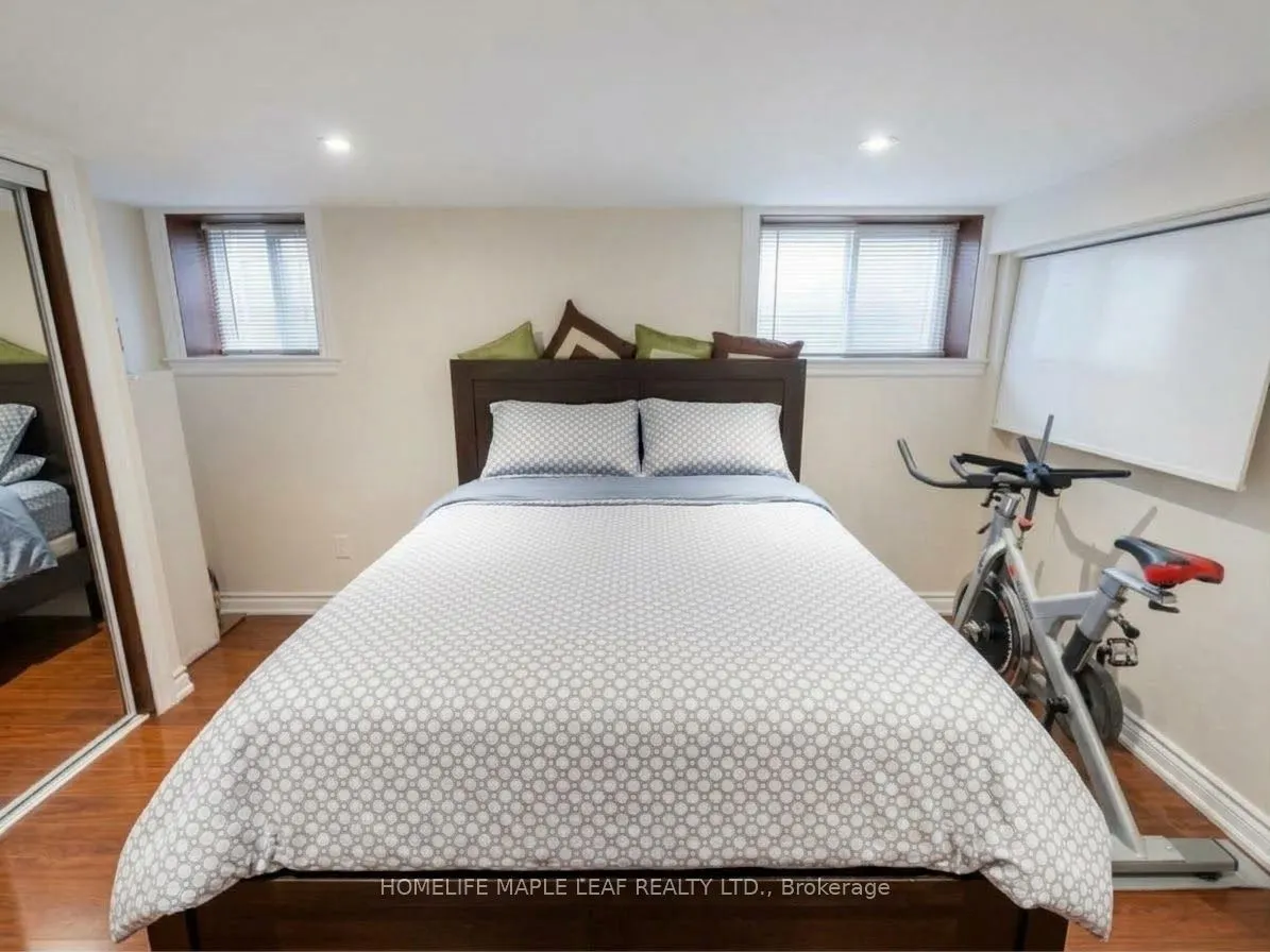 600 Oakwood Avenue
