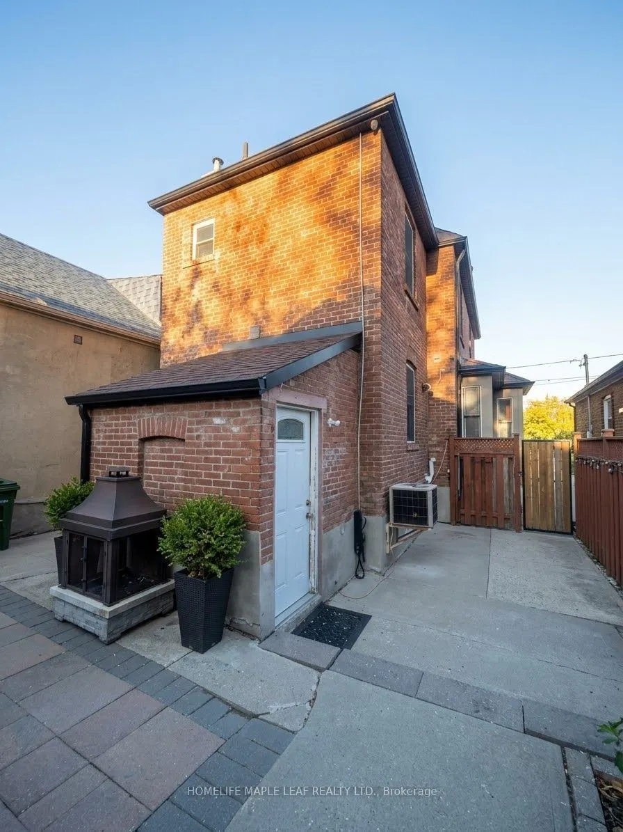 600 Oakwood Avenue