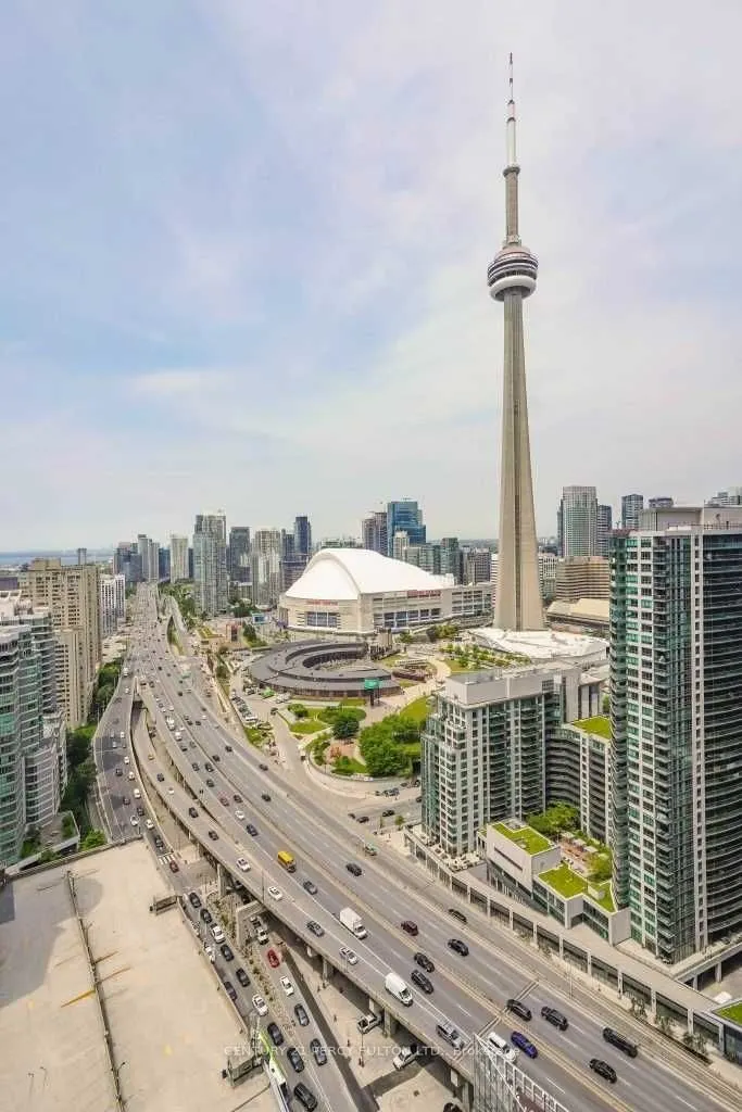 8 York Street #3513