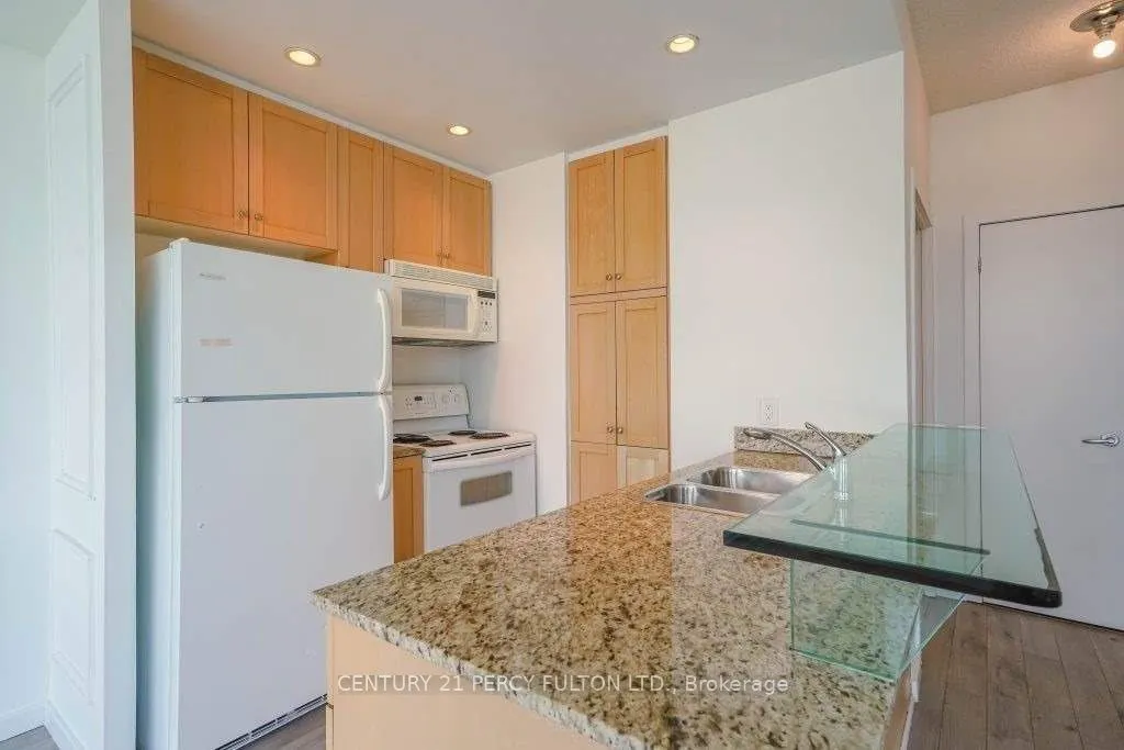 8 York Street #3513