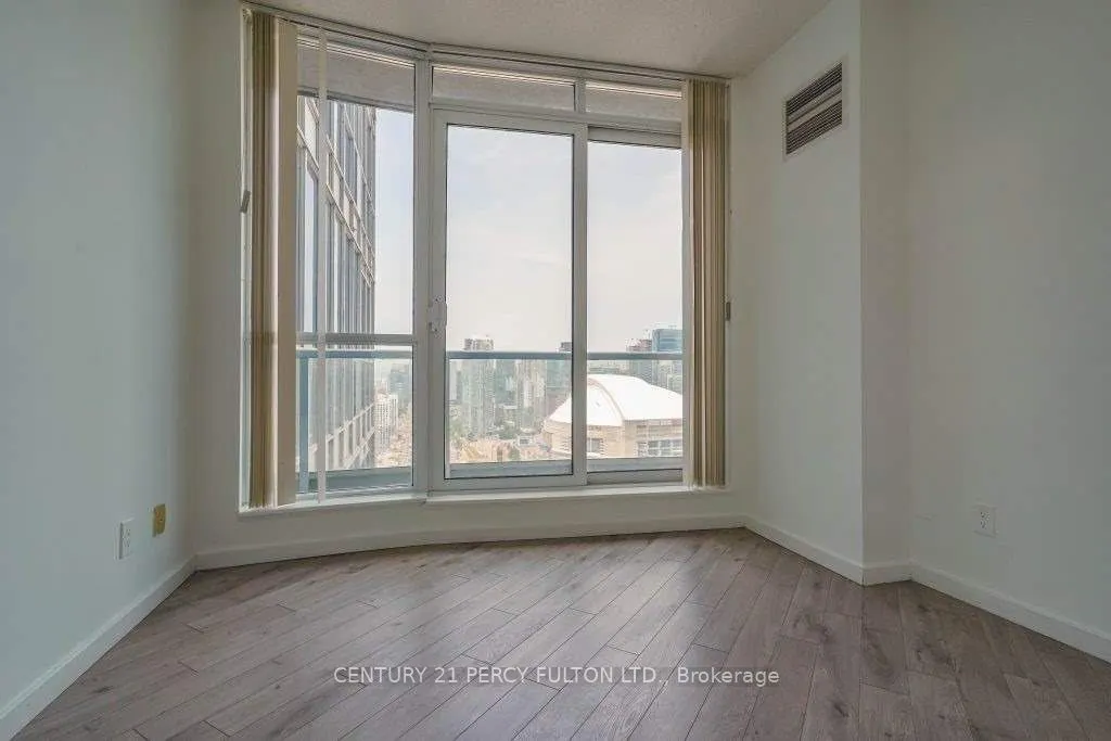 8 York Street #3513