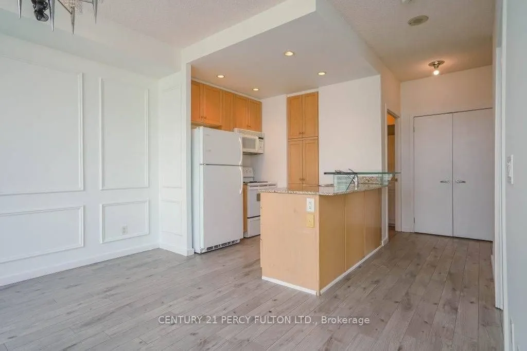 8 York Street #3513