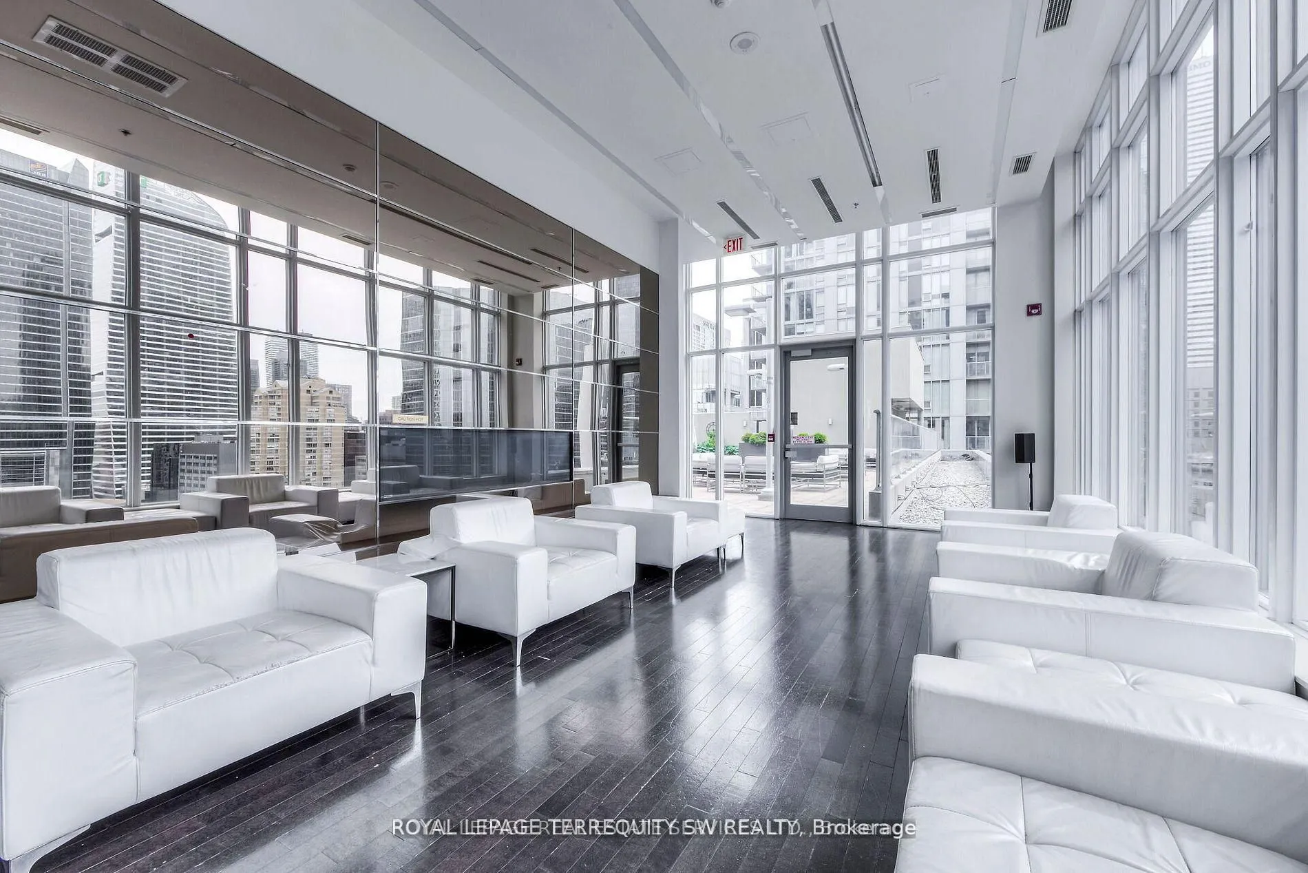 21 Nelson Street #430