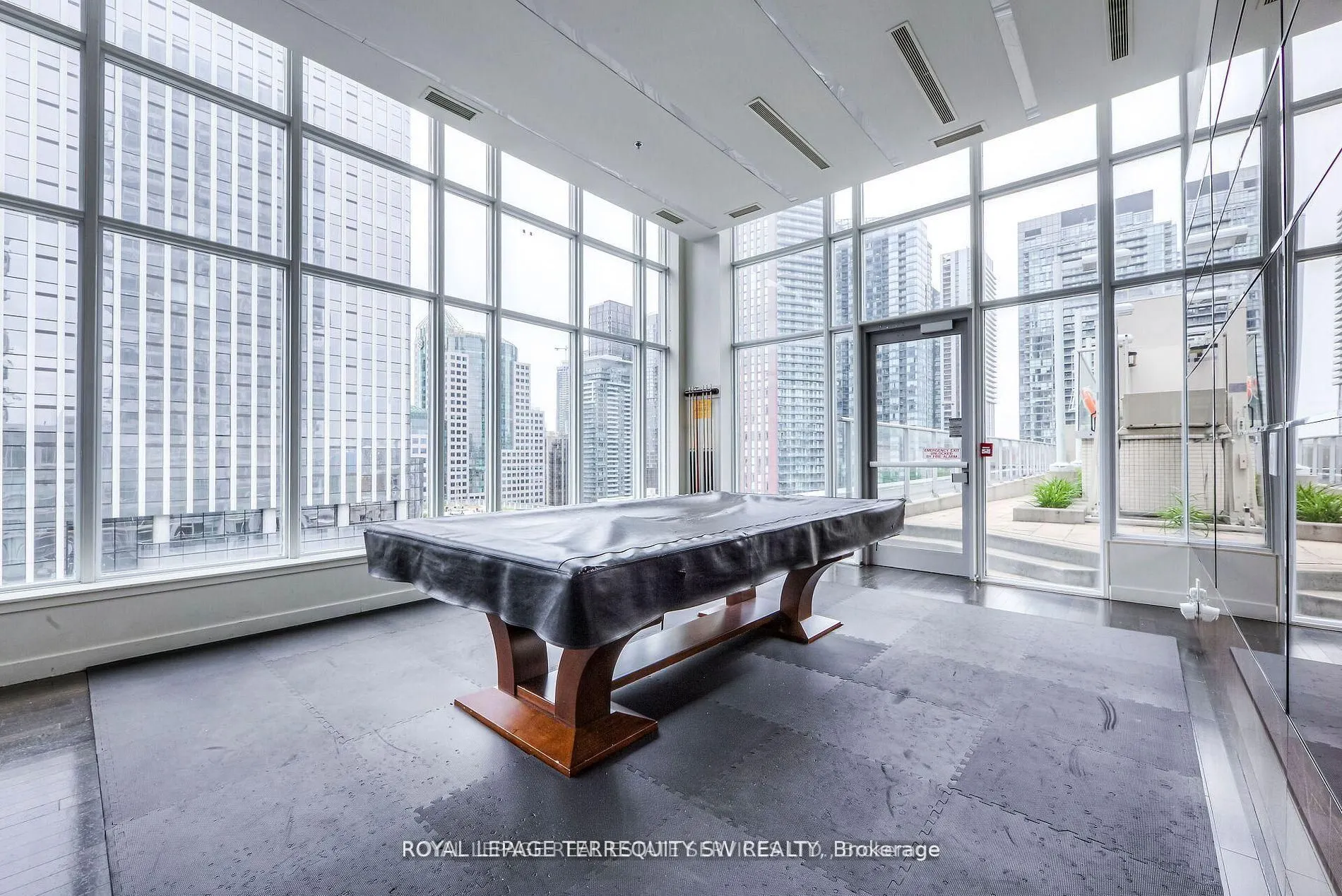21 Nelson Street #430