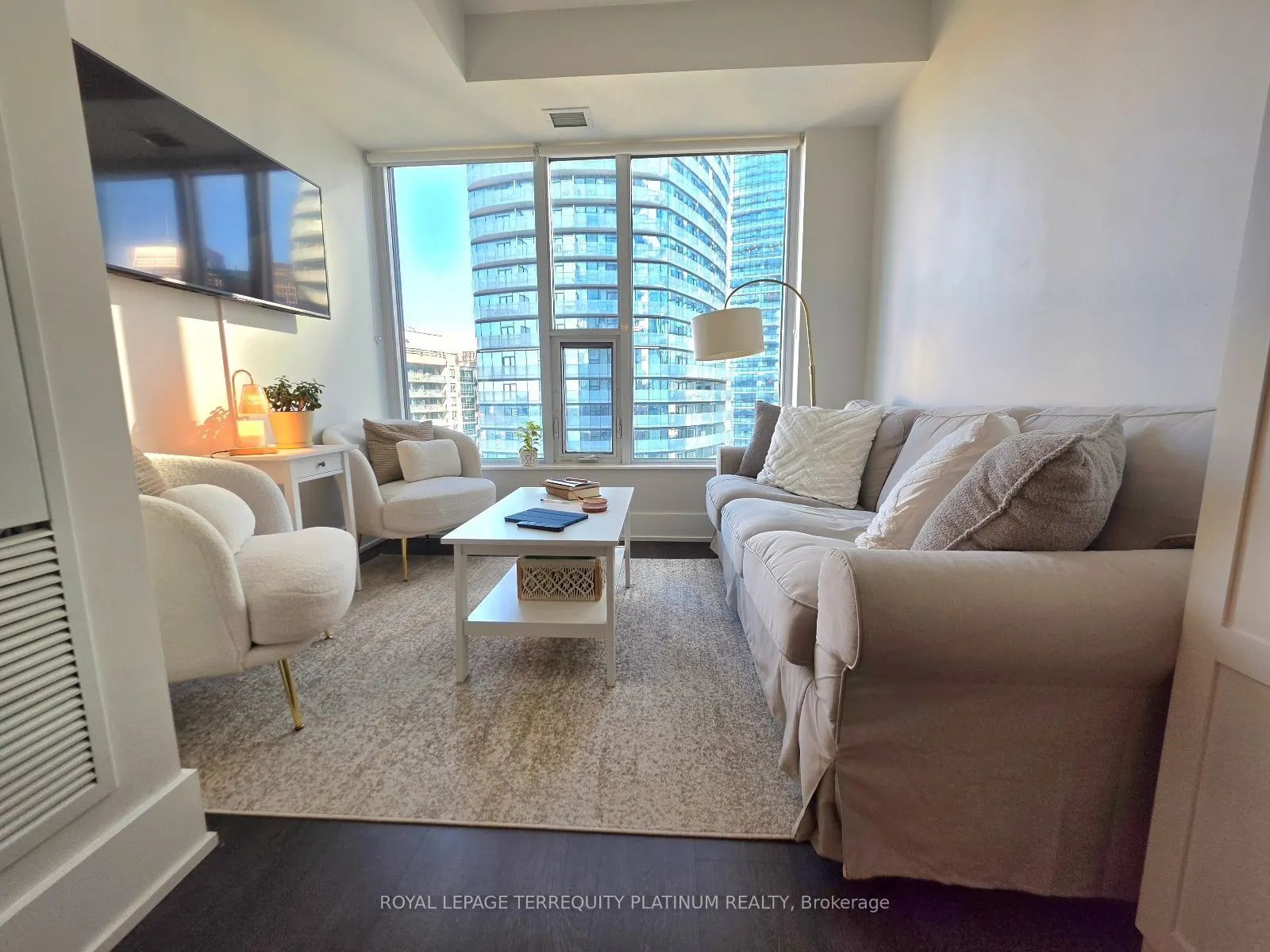 10 York Street #3212
