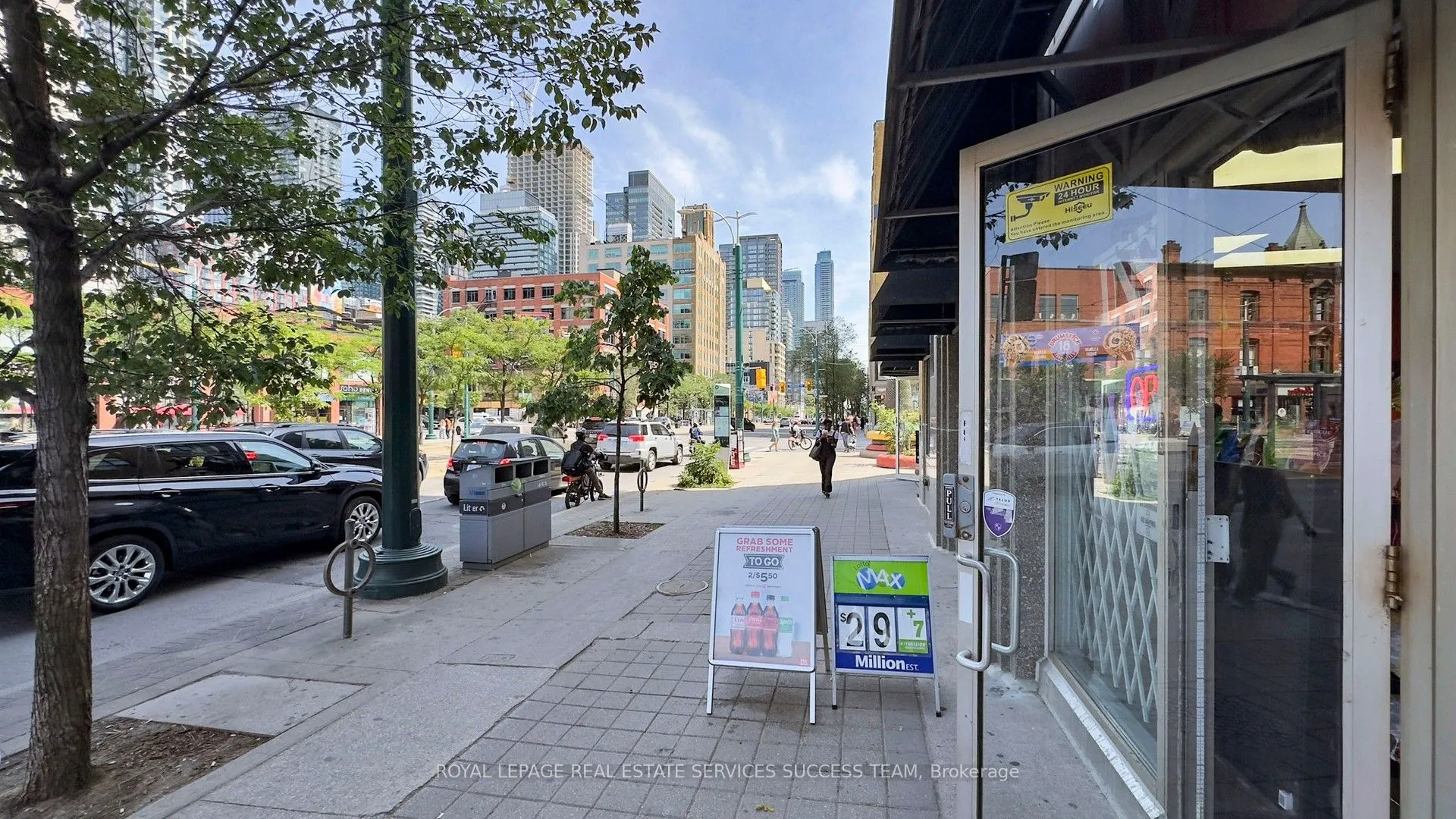 148 Spadina Avenue #3