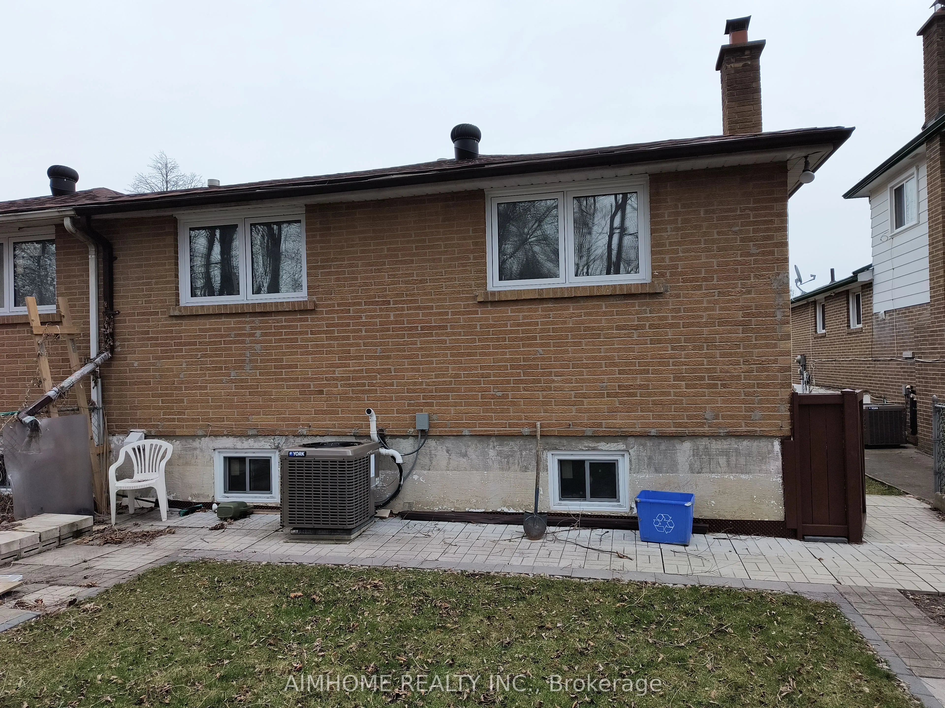 68 Mentor Boulevard