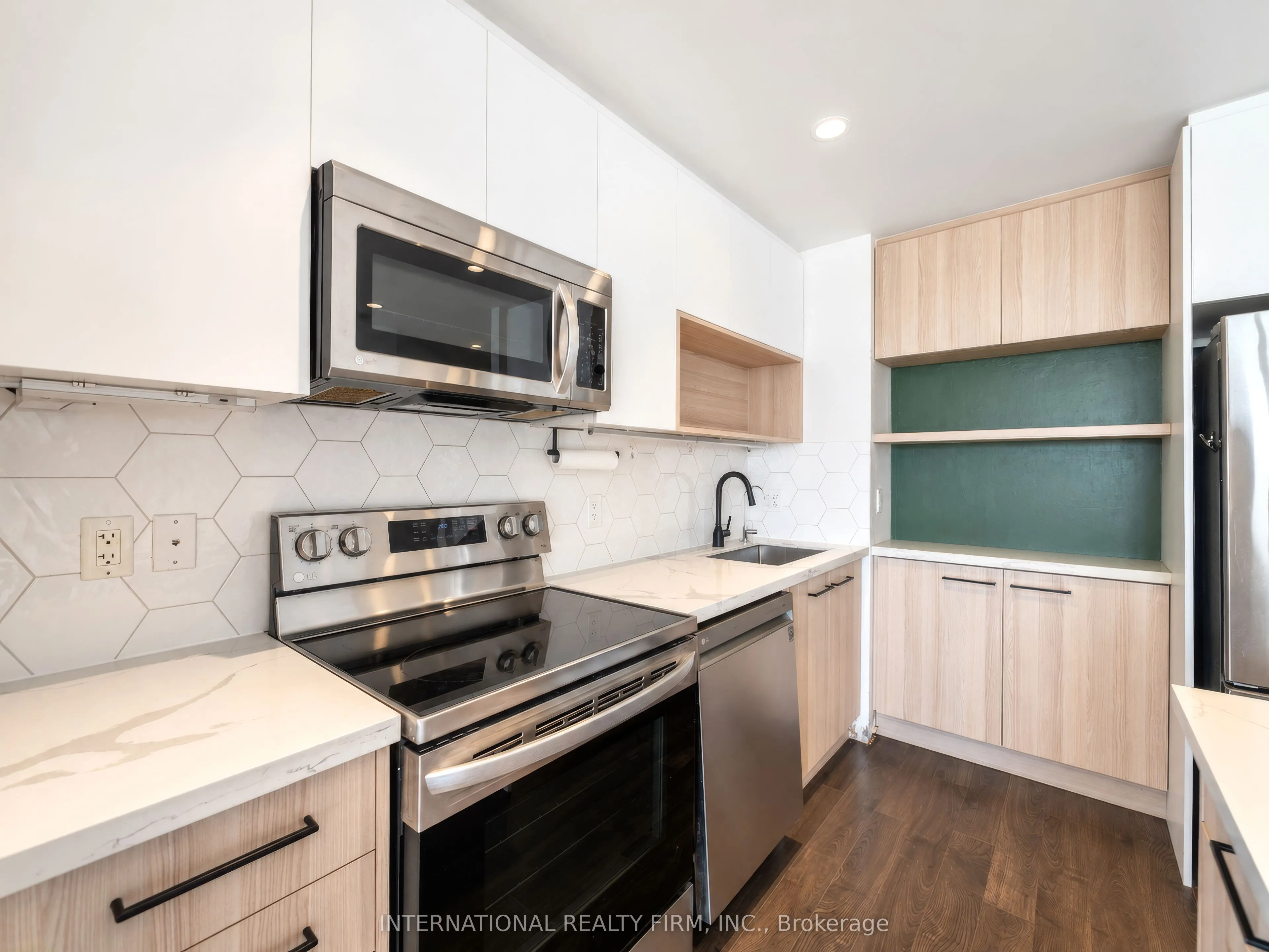 100 Harrison Garden Boulevard #925