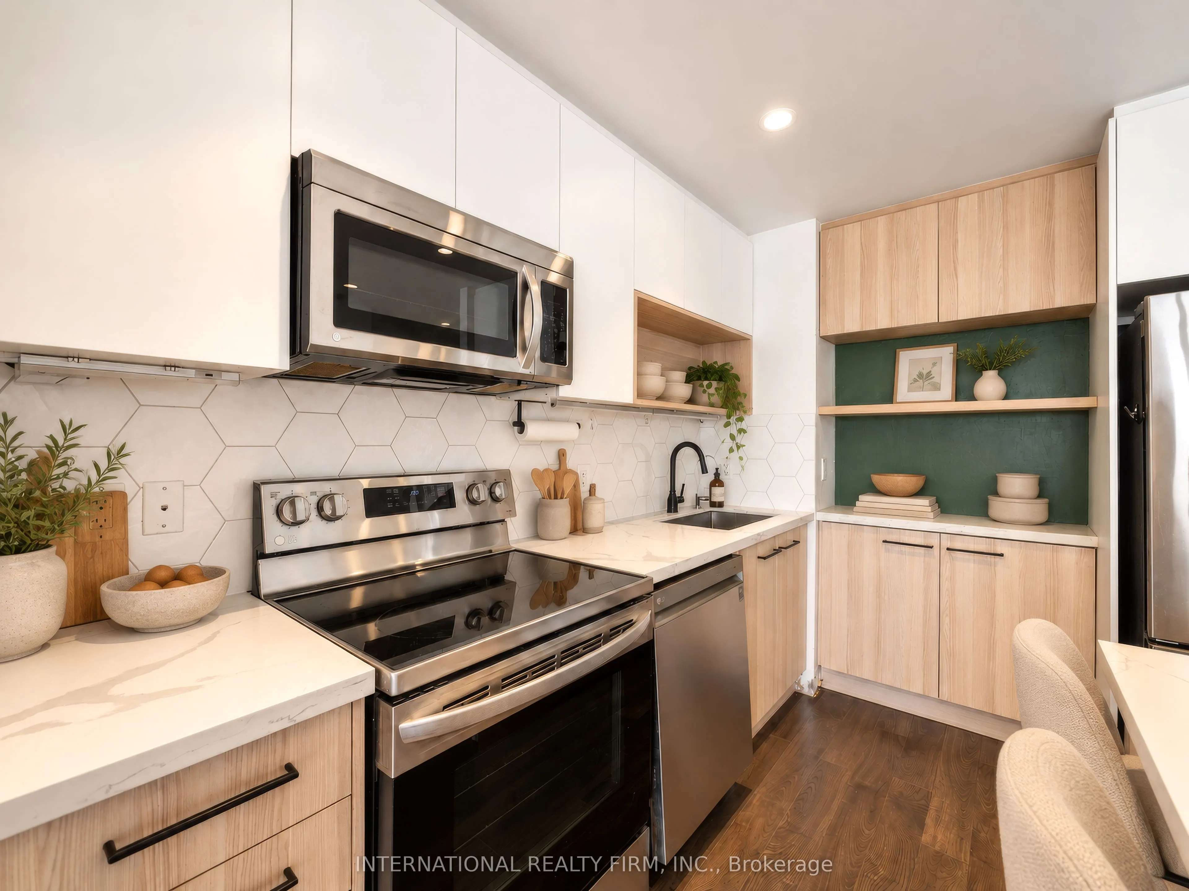 100 Harrison Garden Boulevard #925