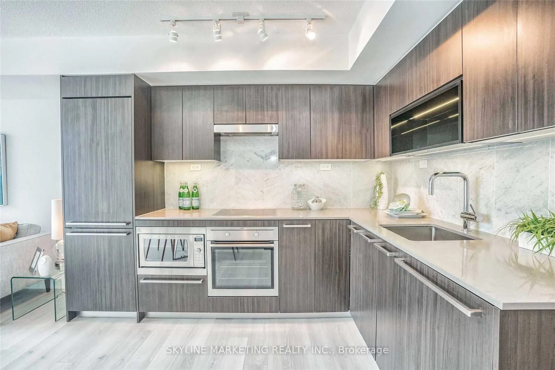 70 Queens wharf Road #811