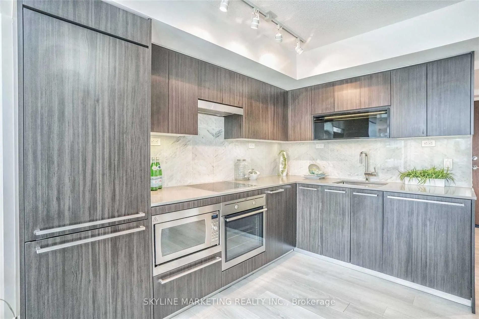 70 Queens wharf Road #811