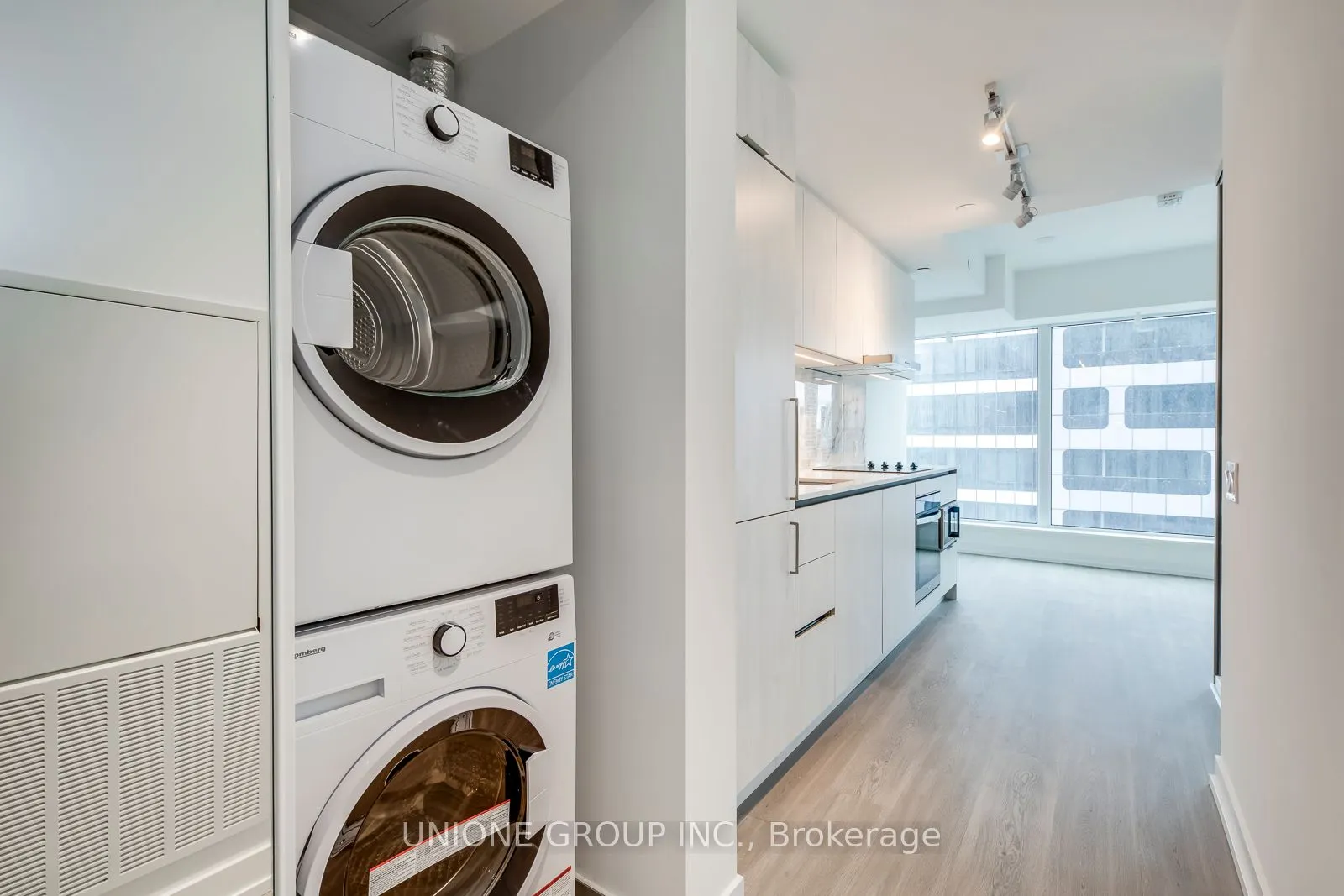 8 Wellesley Street W #2506