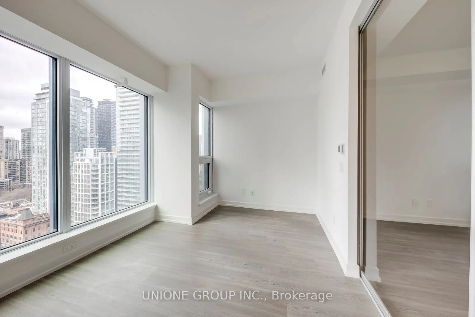 8 Wellesley Street W #2506