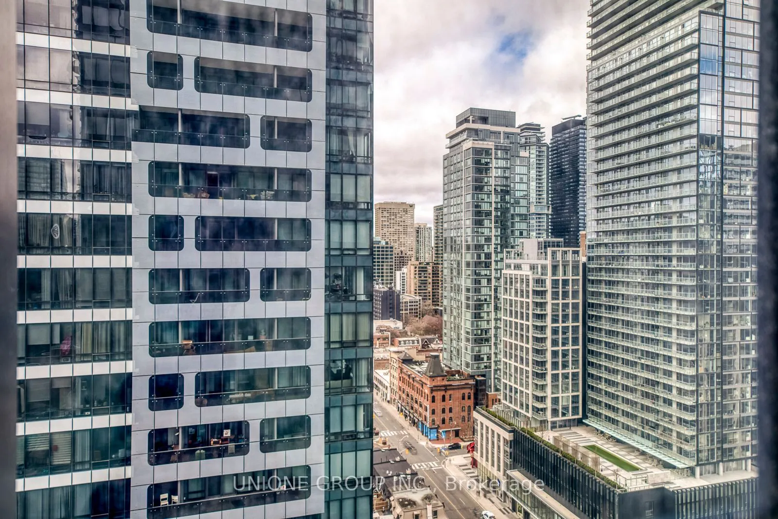 8 Wellesley Street W #2506