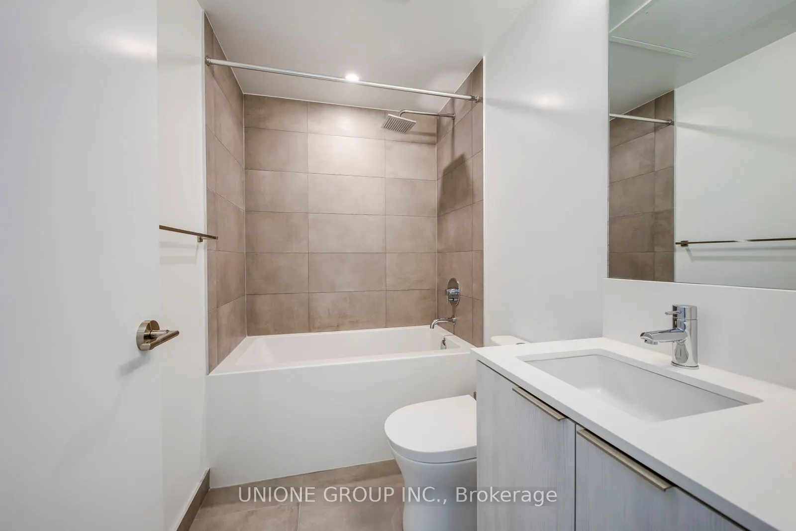 8 Wellesley Street W #2506