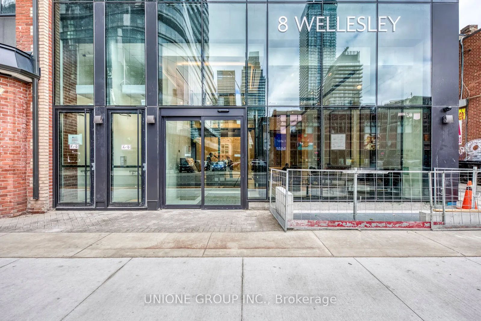 8 Wellesley Street W #2506