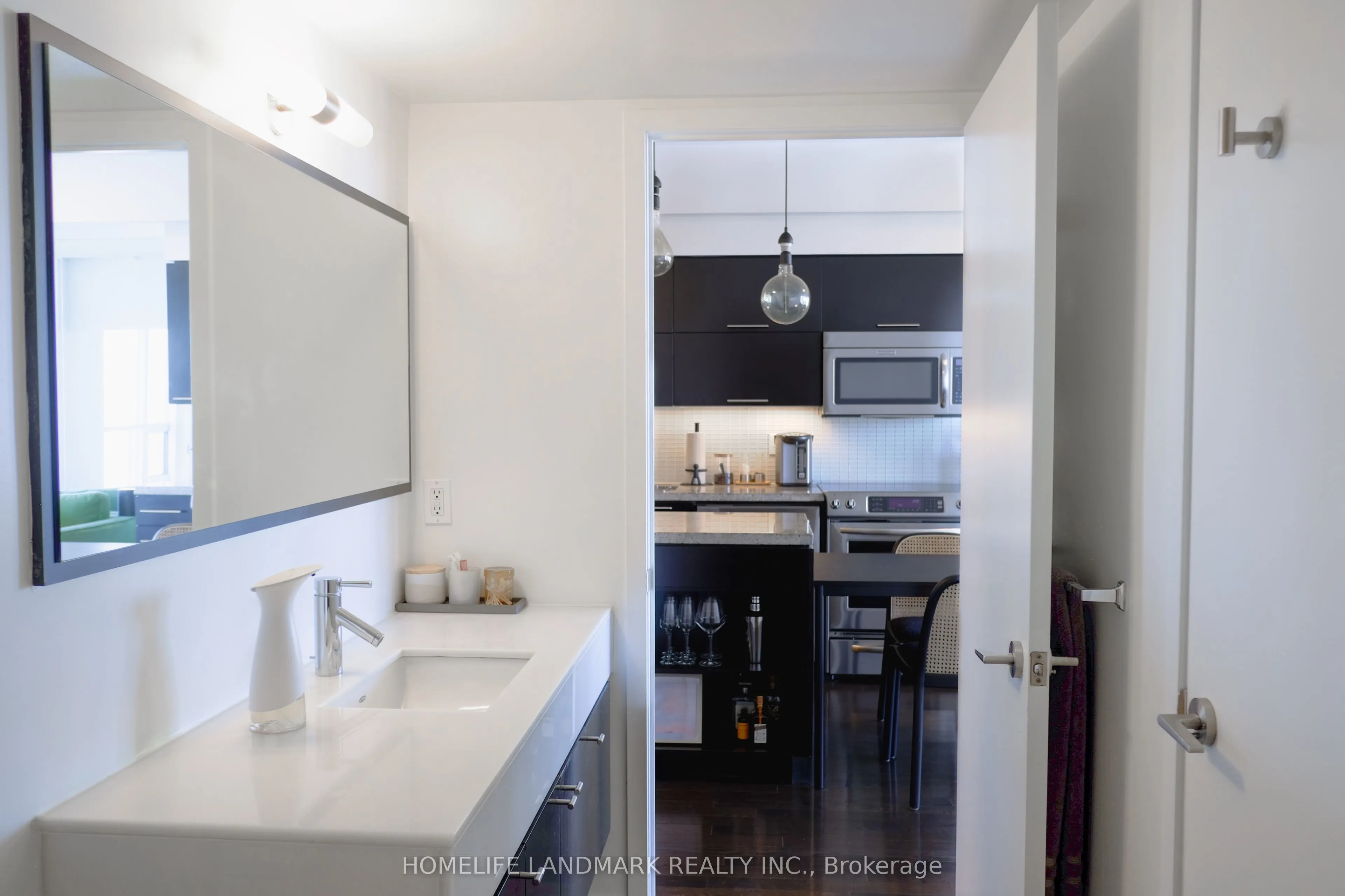 126 Simcoe Street #3306