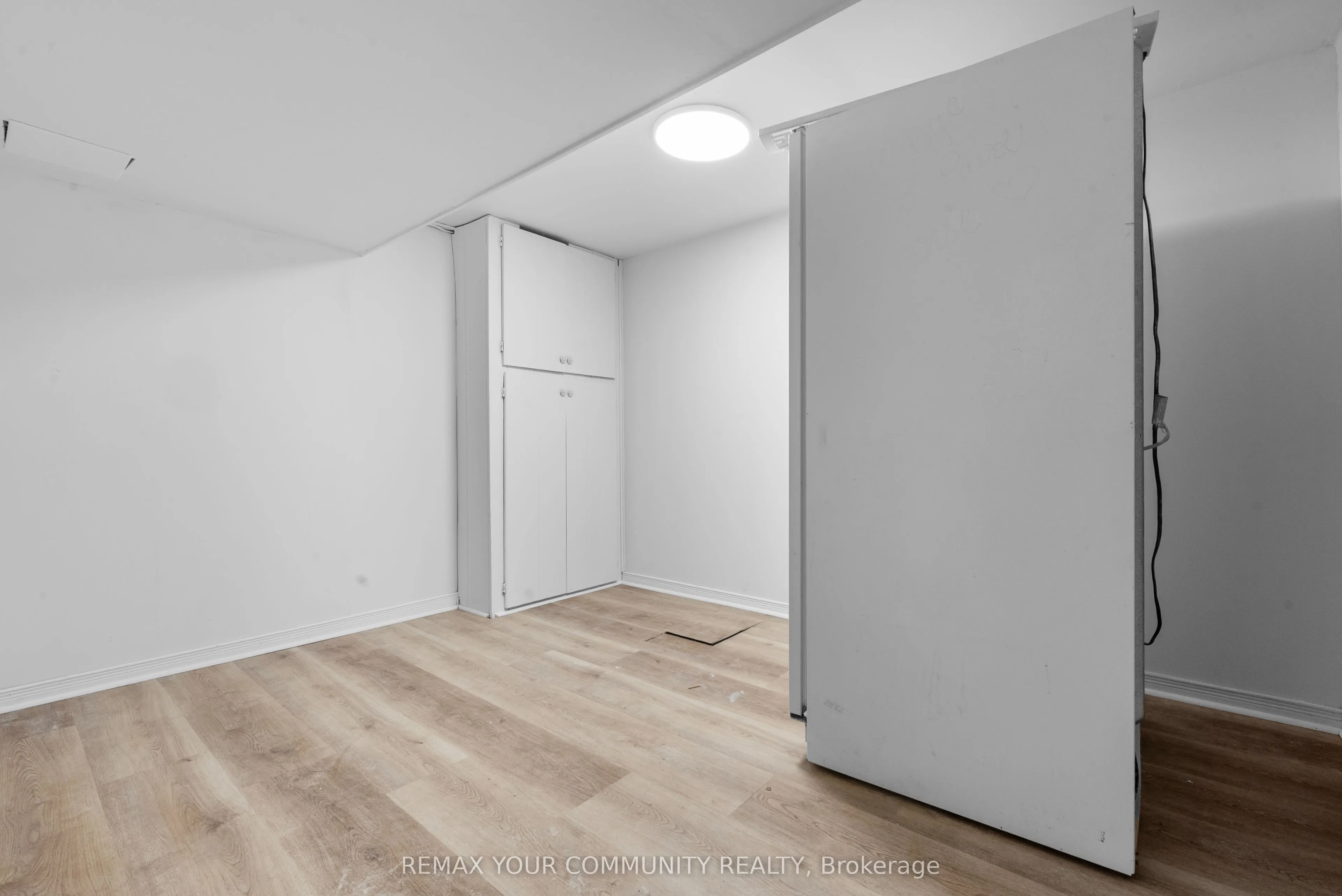 2 Lisburn Crescent