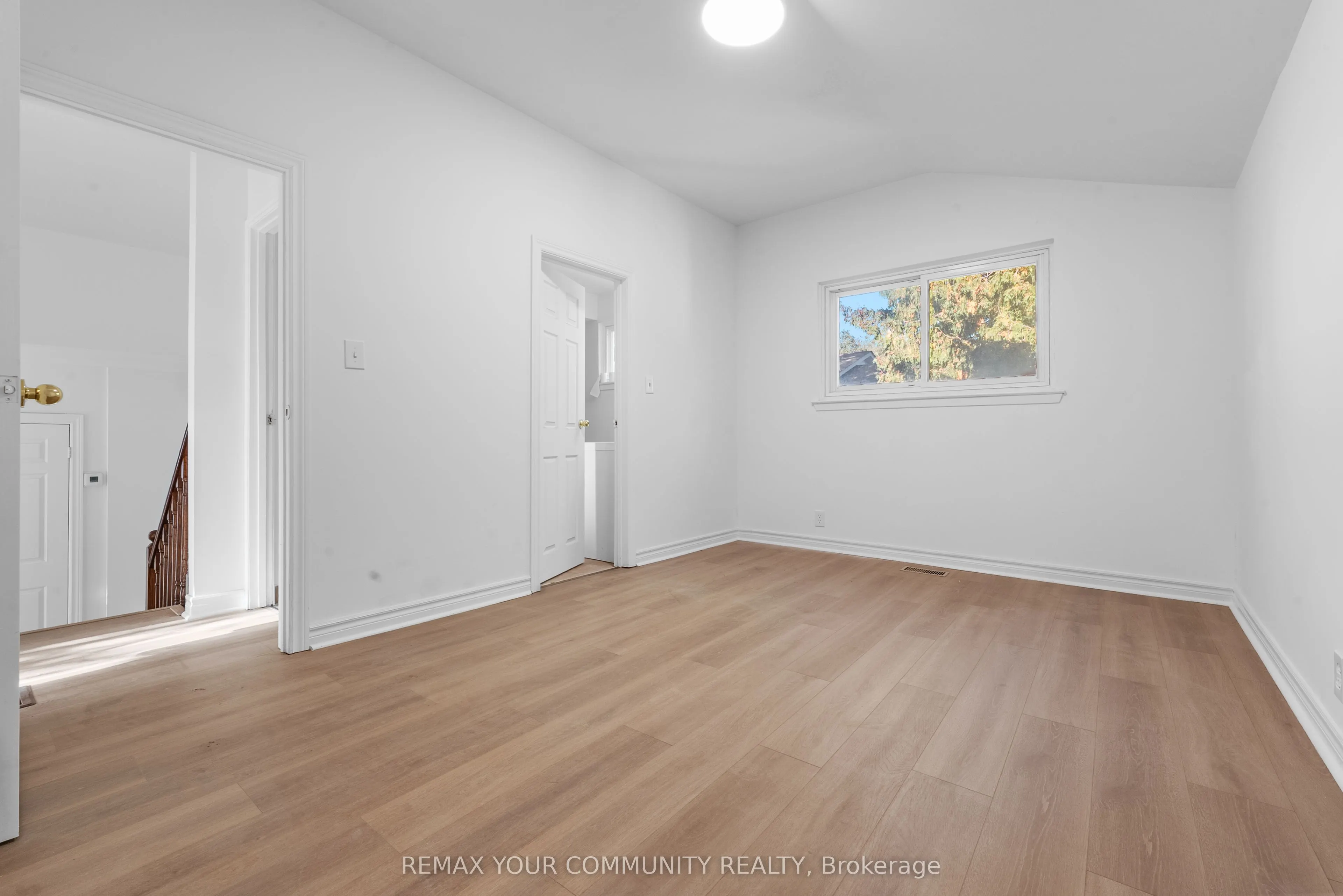 2 Lisburn Crescent