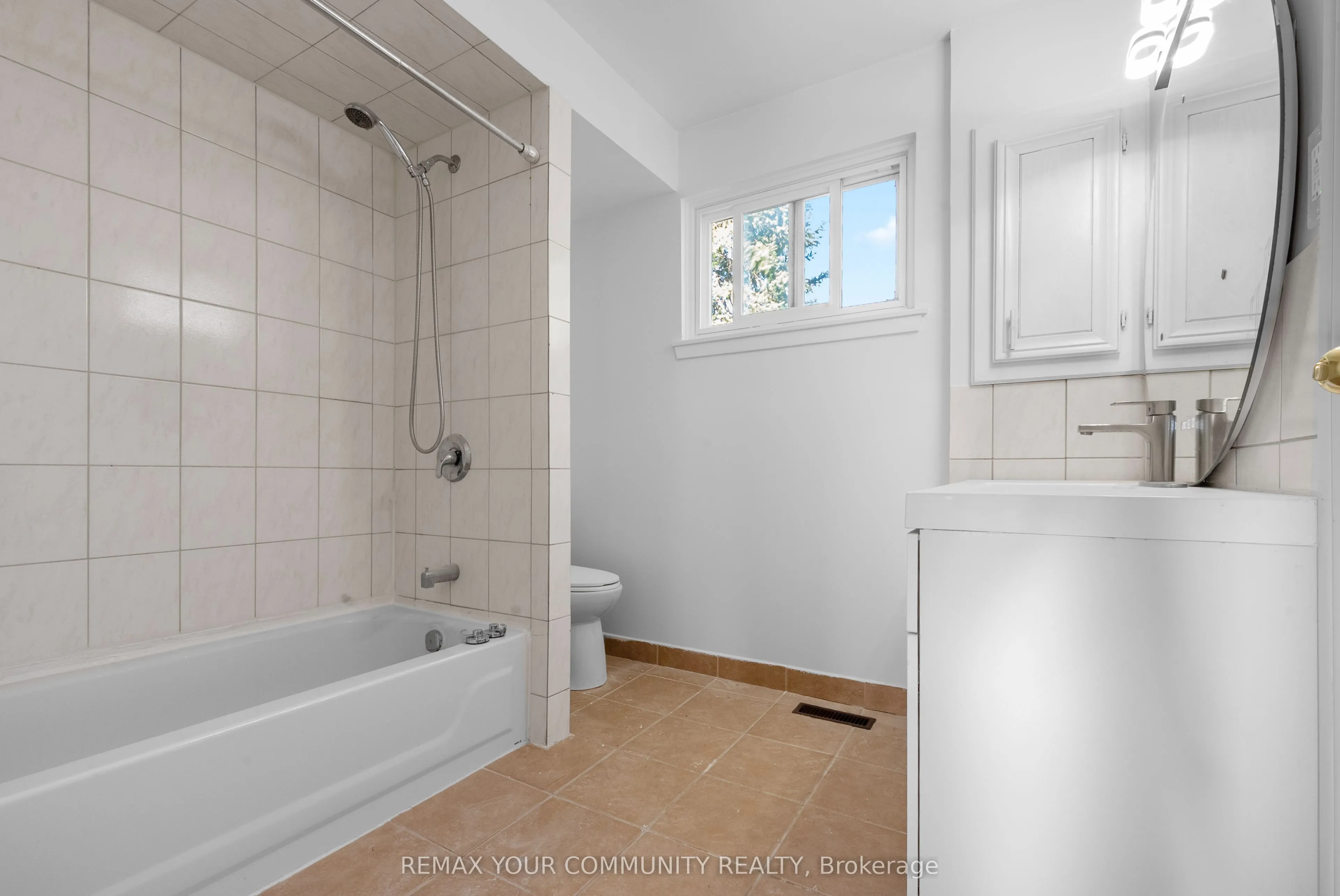 2 Lisburn Crescent