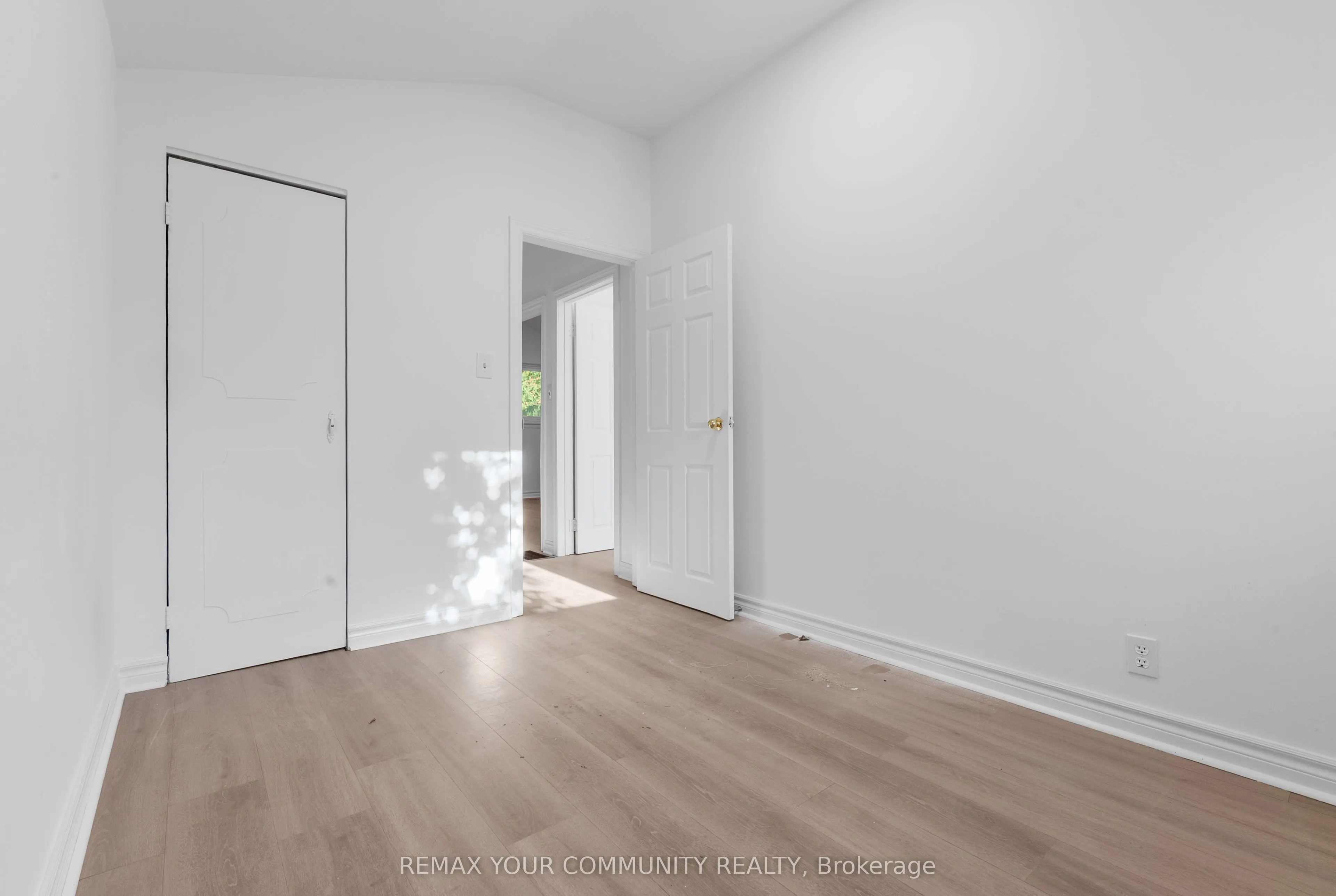 2 Lisburn Crescent