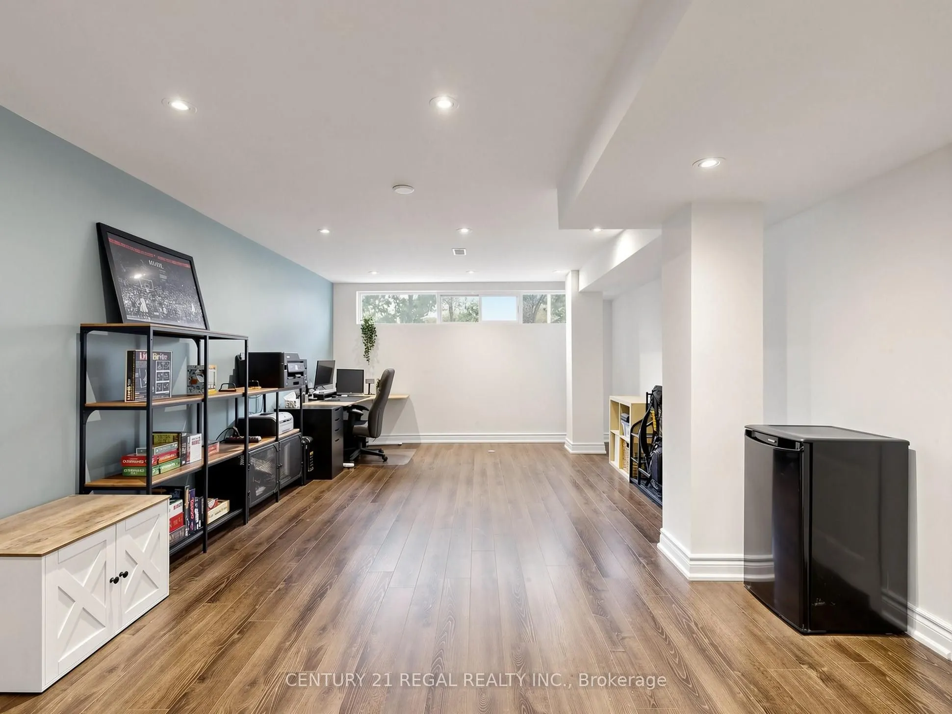 77 Billington Crescent