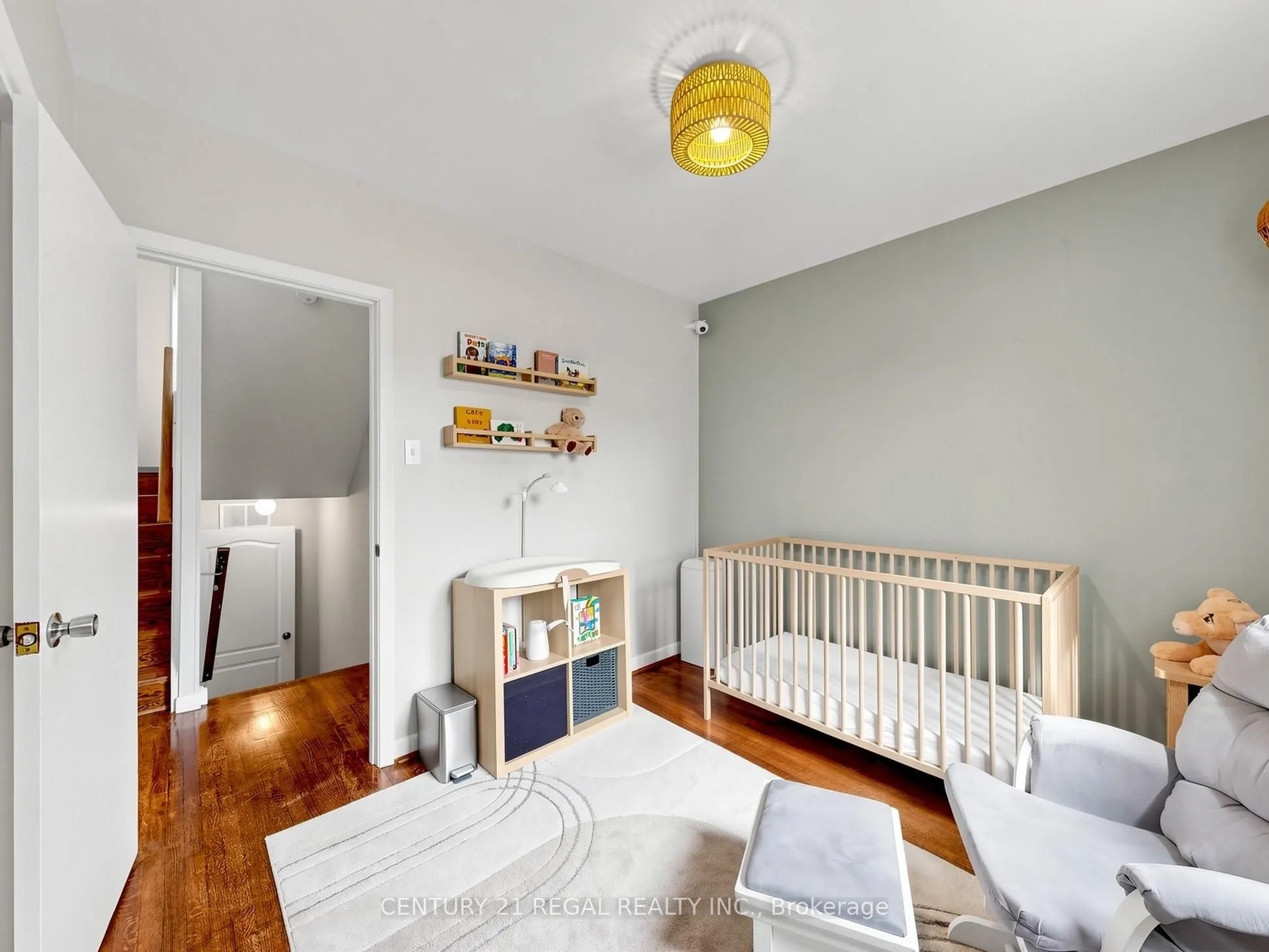 77 Billington Crescent