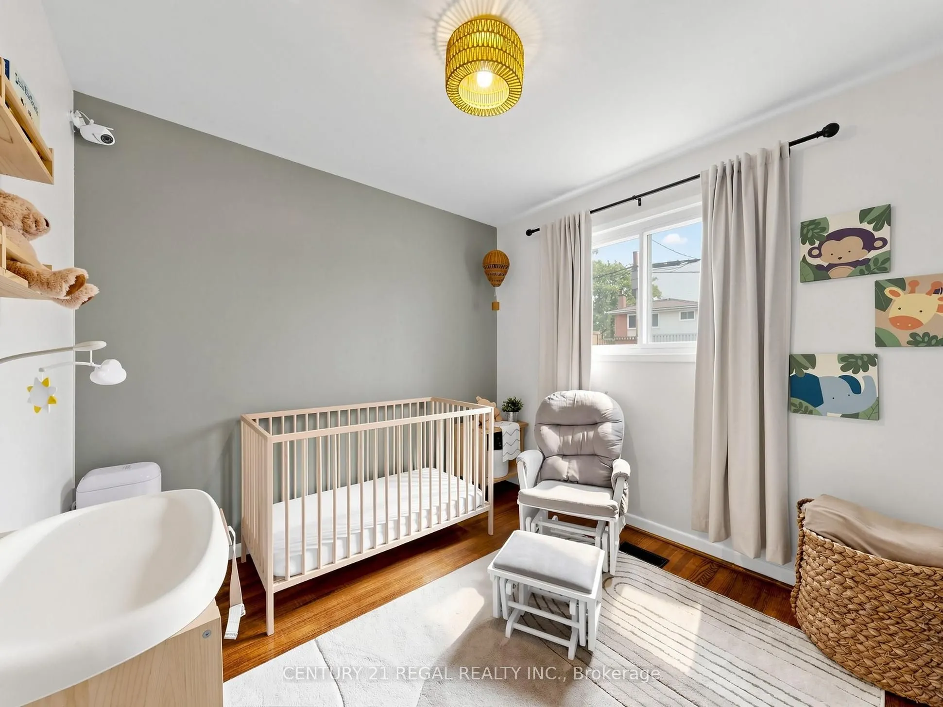 77 Billington Crescent